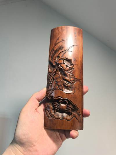 兰馨堂古玩杂项专场 - 老竹雕臂搁镇纸摆件清趣图河蟹图 