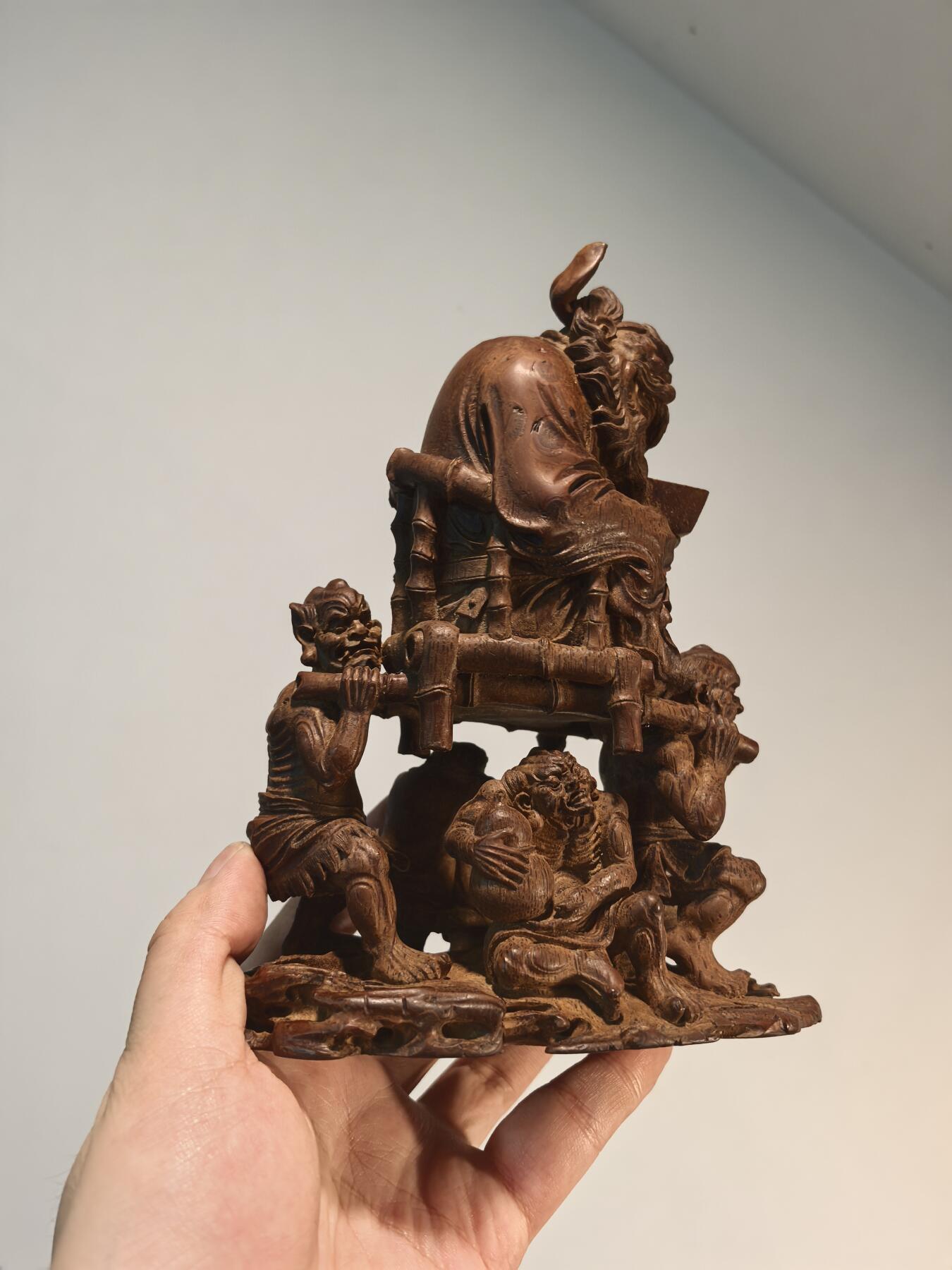 兰馨堂古玩杂项专场 老竹雕名家制钟馗醉酒小鬼抬轿摆件老红木座 