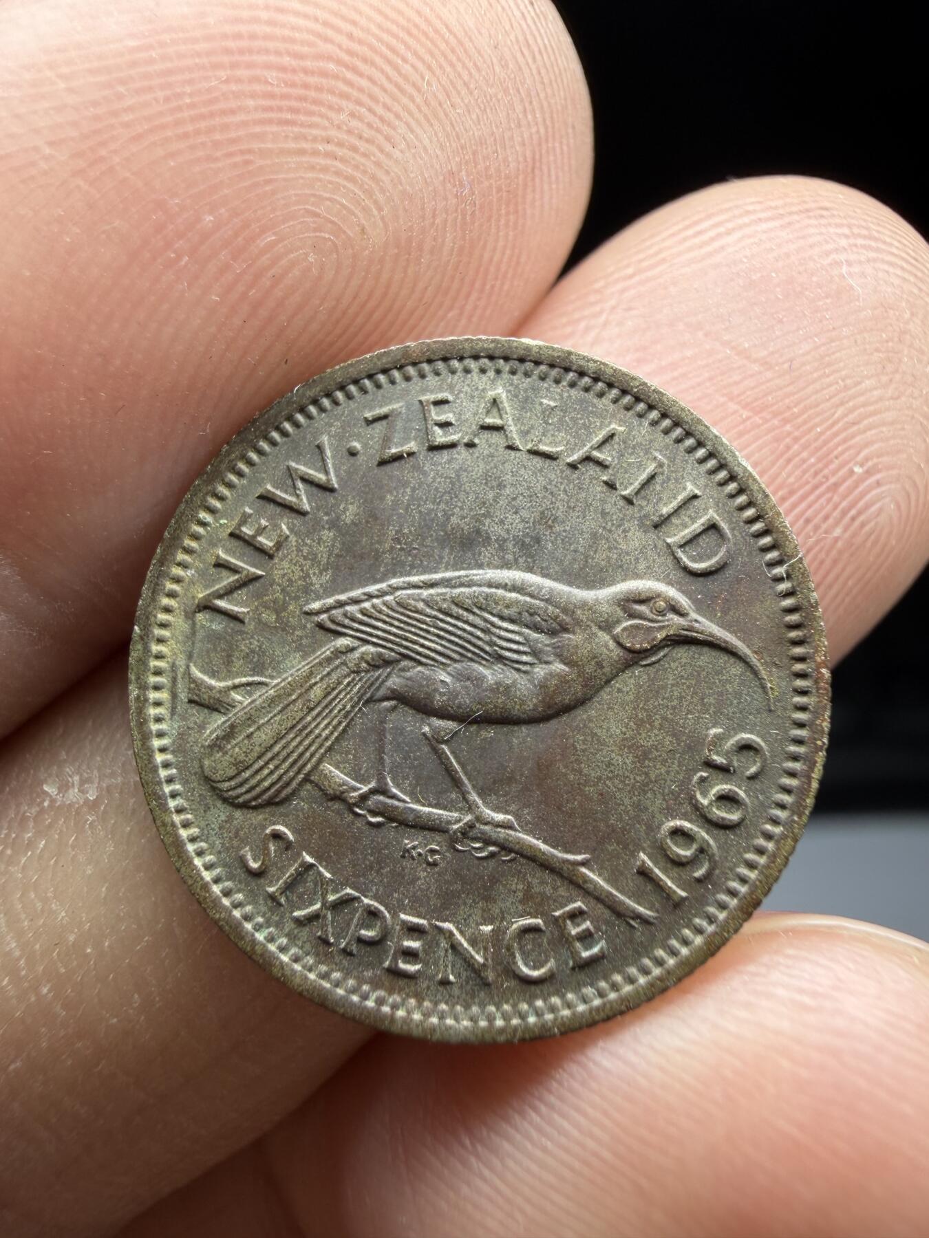 2025年集古藏今外币拍卖第十期-第7场—（总第287拍），可以寄存60天，满160元包邮。 1965年新西兰6便士