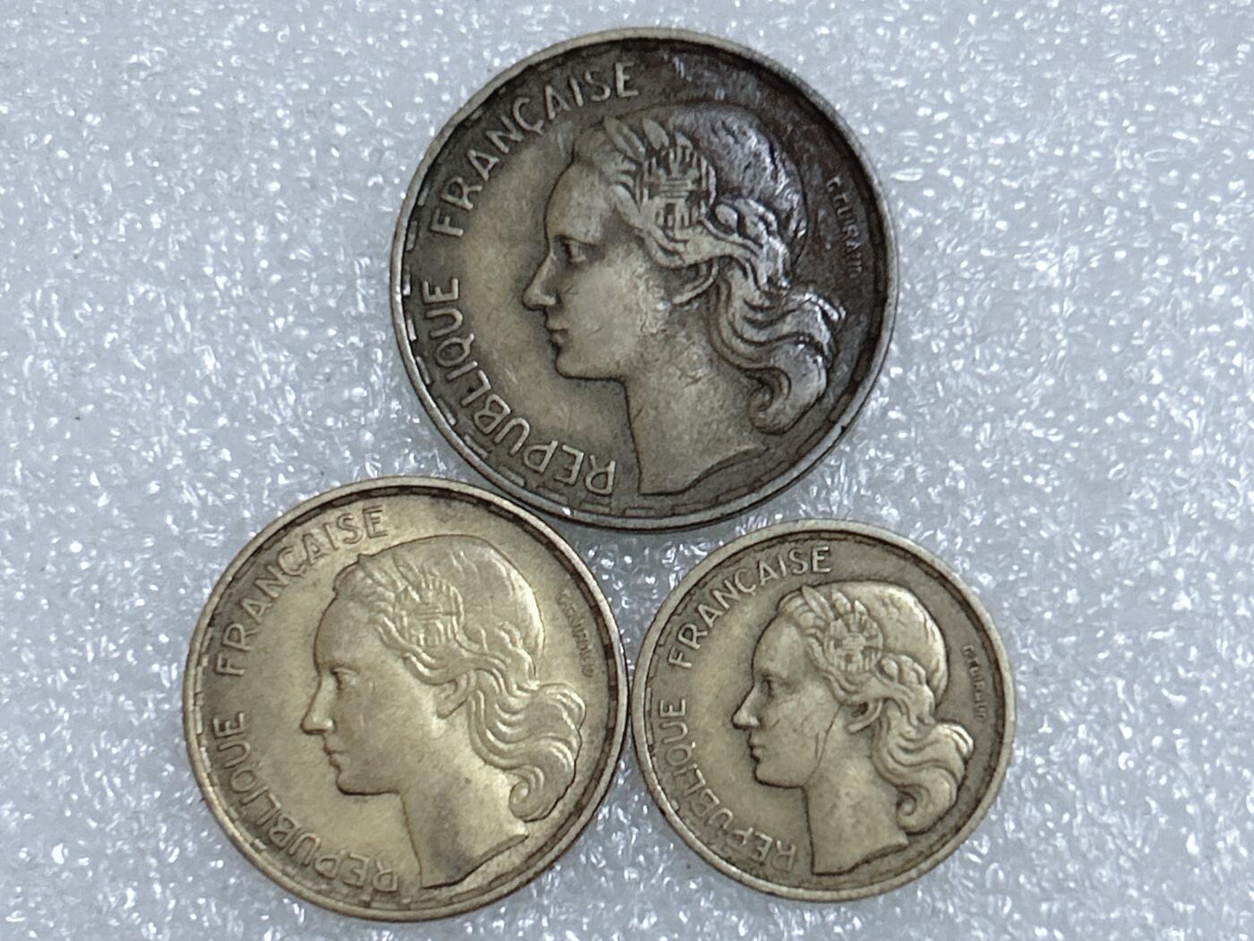 第一海外回流一元起拍收藏 散集专场  第268期 法国1951年高卢鸡铜币3枚 （50+20+10）法郎