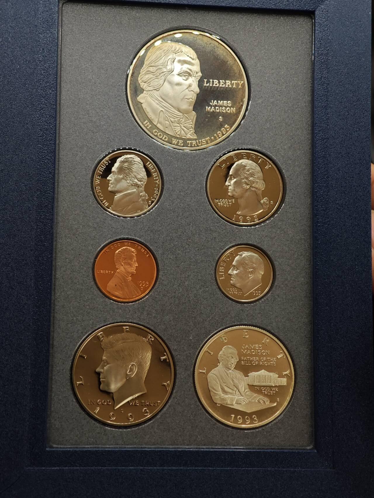 【淘币小摊】实时拍第七百九十九拍   银币套币场   满百包邮可预留二周 每周一统一发货   美国1993年精制套币含麦迪逊银币一对 银币重39.2克900银 银价407