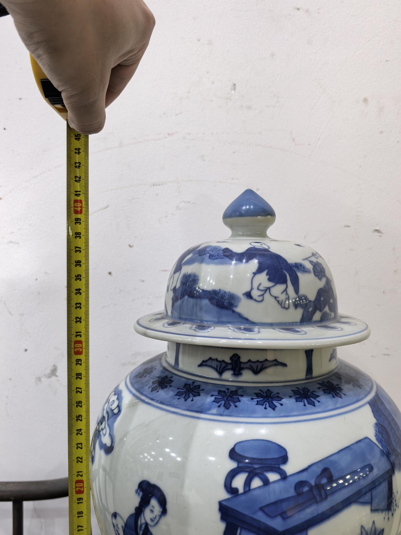 兰馨堂瓷器专场 大清康熙年制青花人物故事将军罐