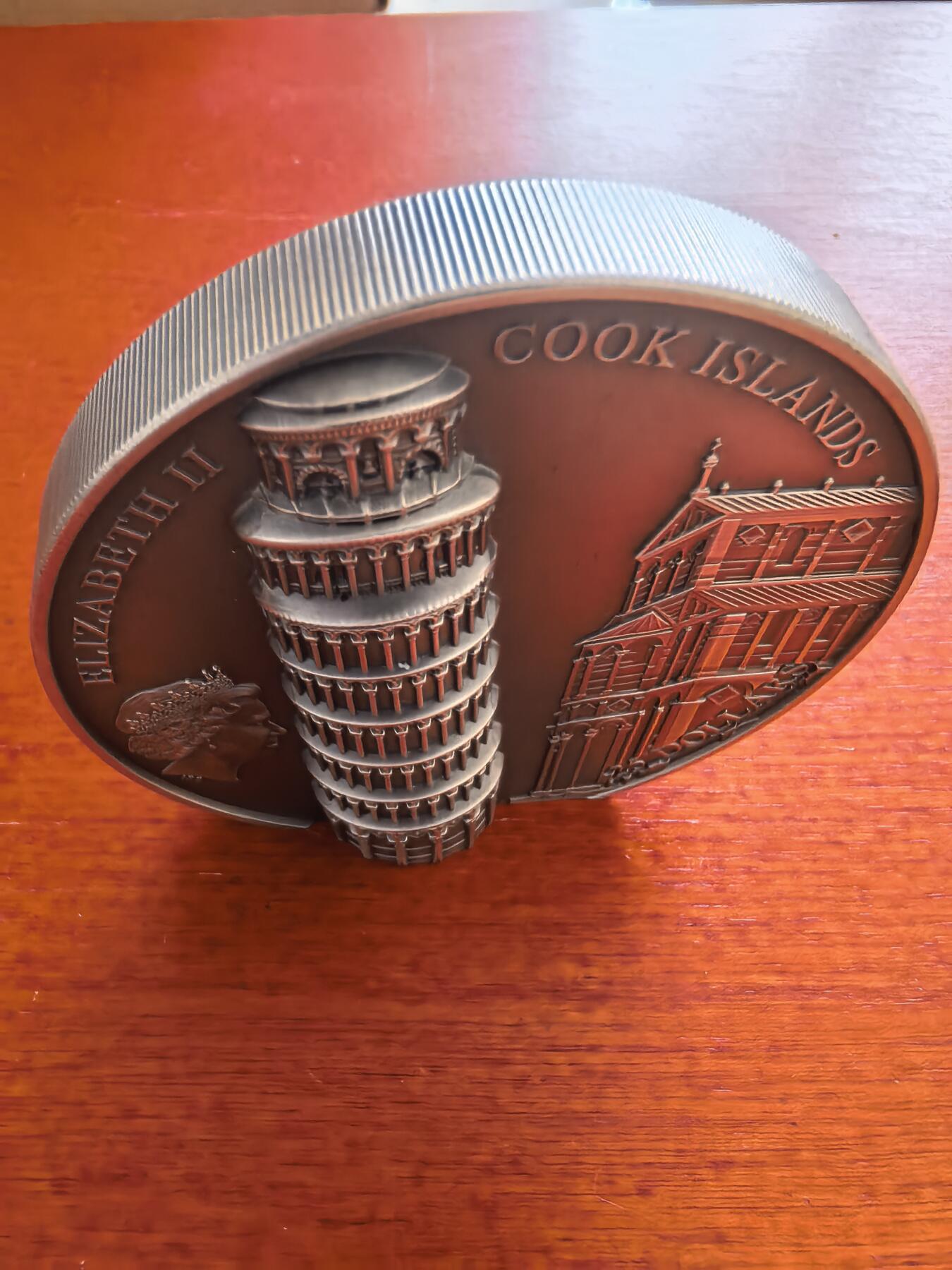 长老汇蛇年精选第七十四场拍卖 2022库克群岛比萨斜塔25元仿古超高浮雕银币，5盎司999银，盒证全，650枚