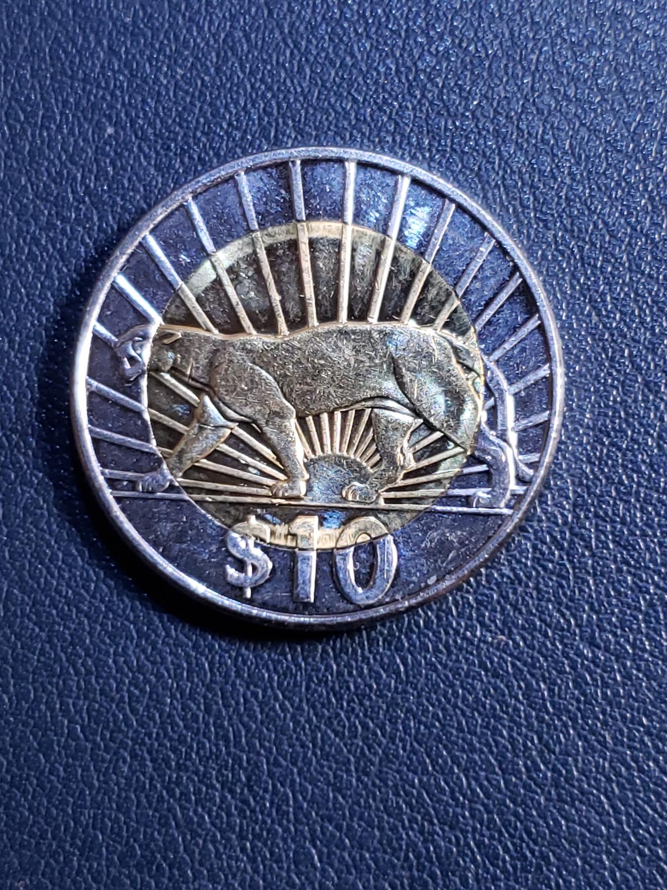 世界各国普、纪币捡漏专场(第十九场) 2014、2019年乌拉圭动物版鸵鸟5比索、豹子10比索两枚