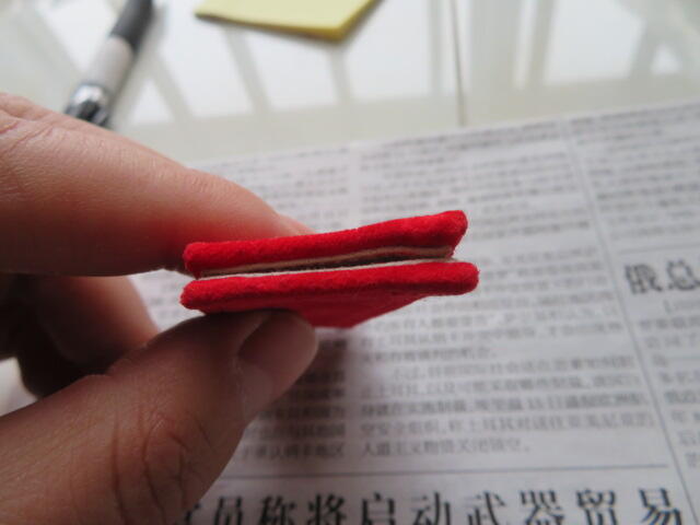 73--【全新】【有脏痕】65扎线红领章一付20220104-6