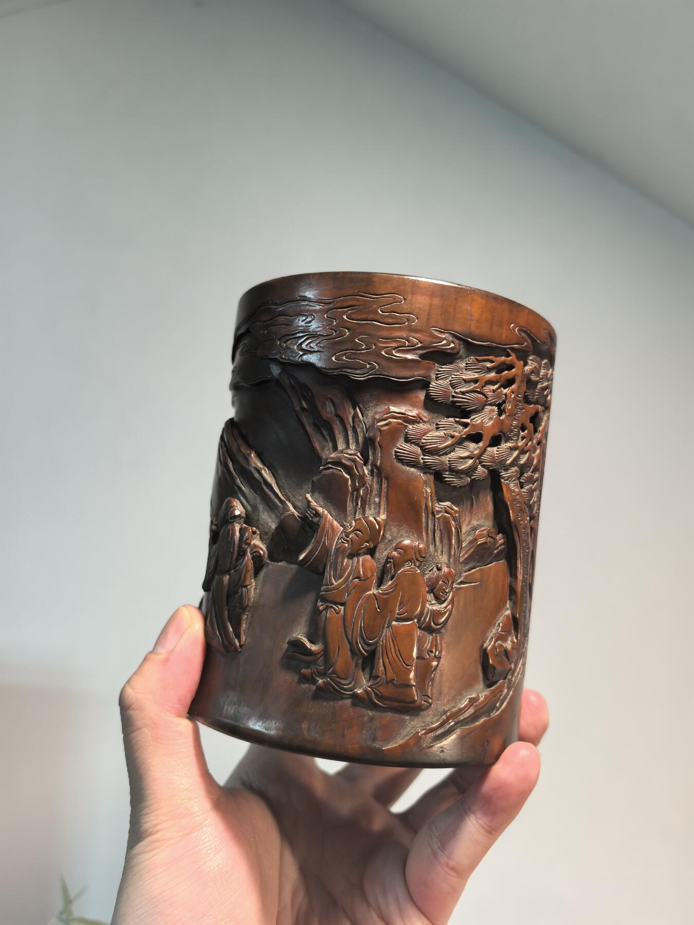 兰馨堂古玩杂项专场 旧藏黄杨木浮雕人物笔筒 