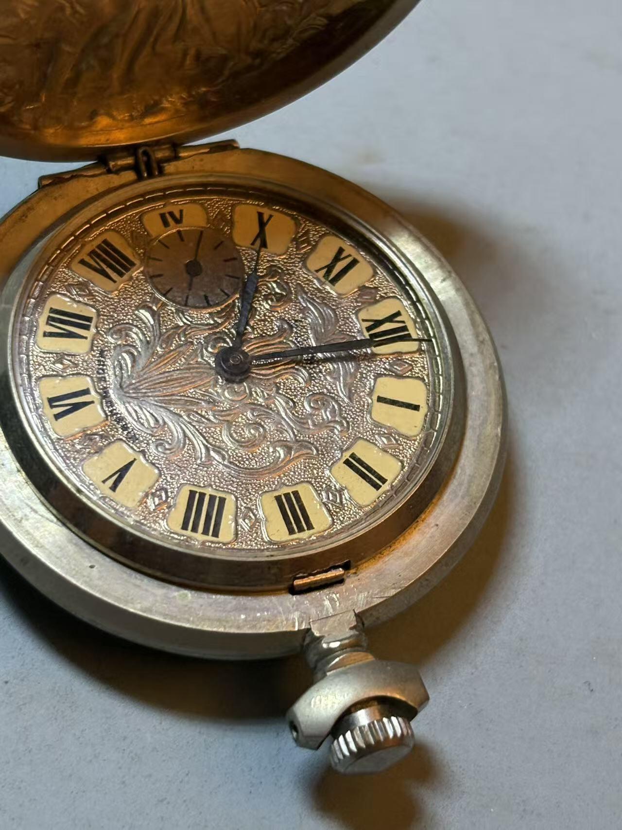 盛世勋华——号角文化勋章邮票专场拍卖第288期 苏联莫尔尼亚（Molnija）美惠三女神机械怀表