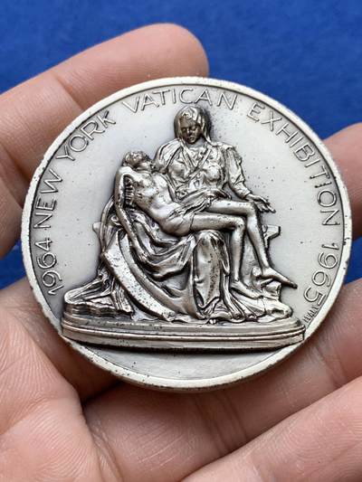 《竞宝斋》第439场 周日，周一，周二 3场连拍 （全场包邮） - 纽约世界博览会-米开朗基罗的《圣殇》纪念章 67.5克 49.5mm