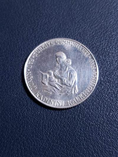 世界各国银币章专场（第24场） - 发行量少 1980年土耳其F.A.0~母乳喂养的母亲500里拉银币