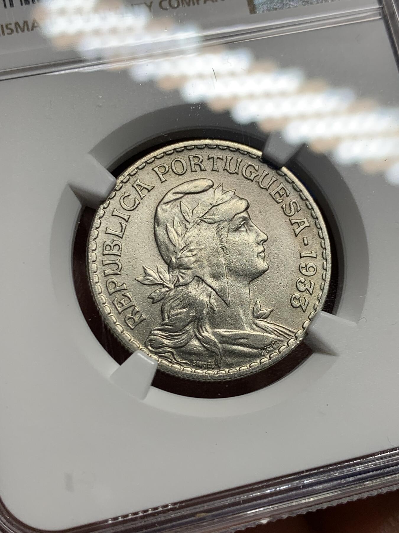 《竞宝斋》第439场 周日，周一，周二 3场连拍 （全场包邮） NGC UNC 葡属几内亚 1933年 1埃斯库多 该系列的最大面值 非常难得品种