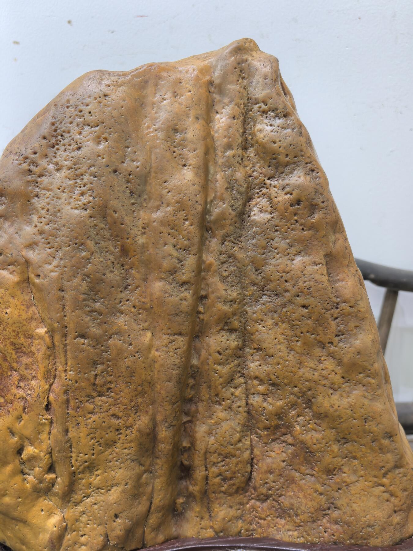 兰馨堂古玩杂项专场 老黄蜡石山子摆件