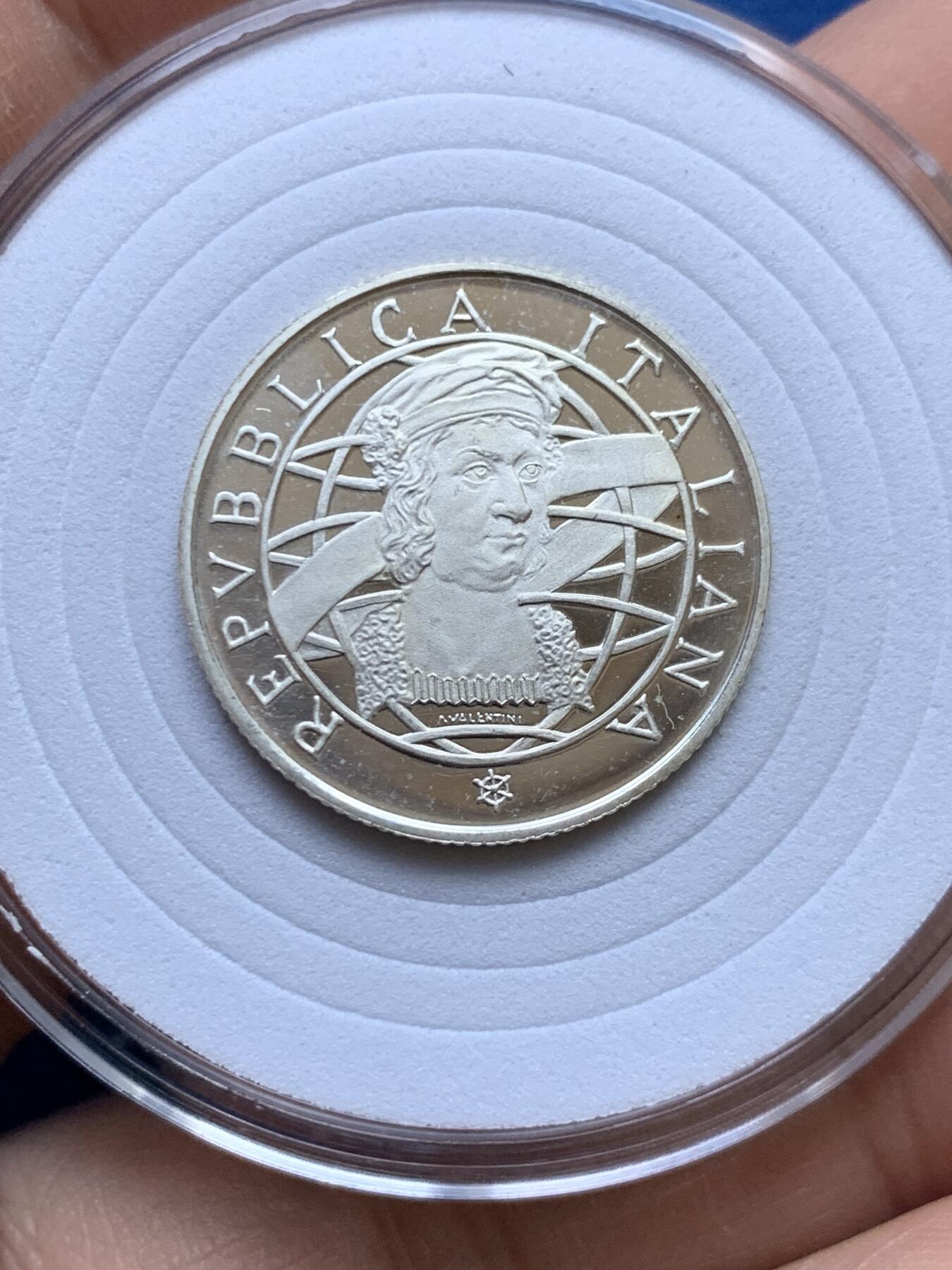 《竞宝斋》第439场 周日，周一，周二 3场连拍 （全场包邮） 两枚一组 意大利1989年美洲发现500周年500里拉（11克 835银）和200里拉（5克 835银）银币 哥伦布人像