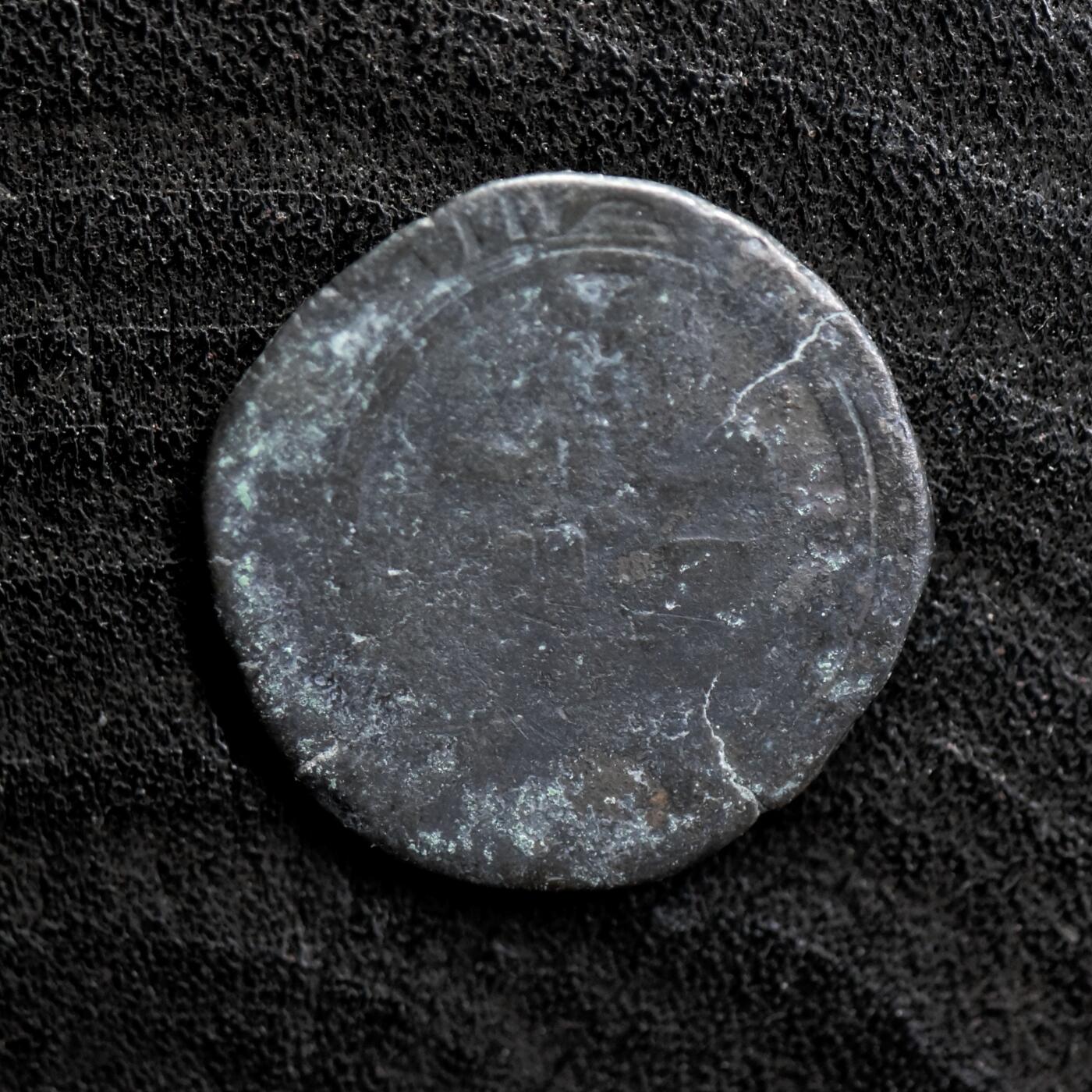 【良泉】第41期【自动场】11月27日晚19.30点开拍！86组，西方古代钱币专场 【藏家出品A】1242-1250年，察合台打制铜币 阿力麻里厂，也速蒙哥汗，3克