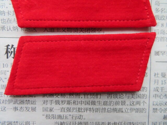 71--【全新】【有脏痕】【有姓名信息】65扎线红领章一付20220104-2