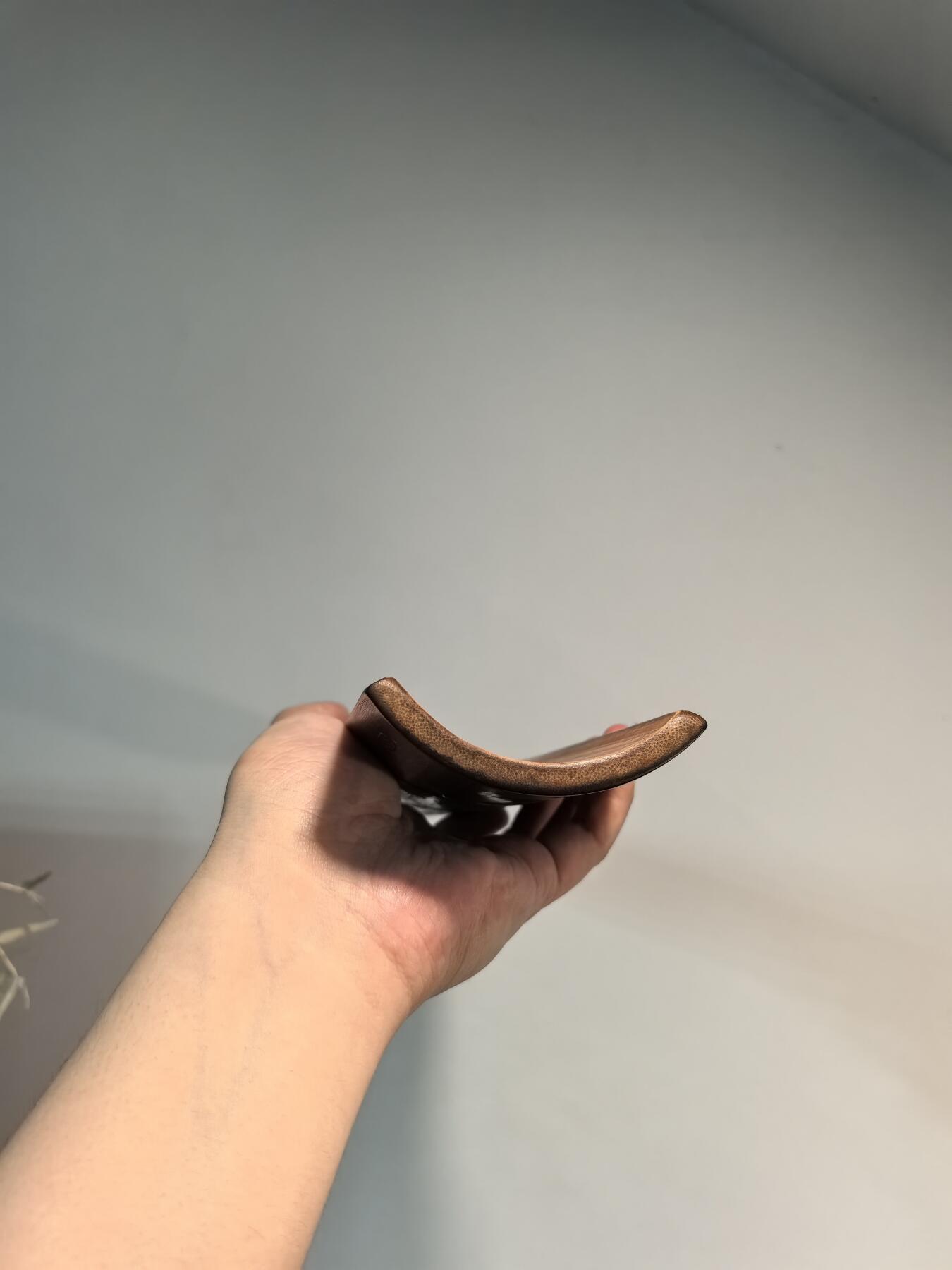 兰馨堂古玩杂项专场 老竹雕诗文合和二仙诗文臂搁镇纸摆件 