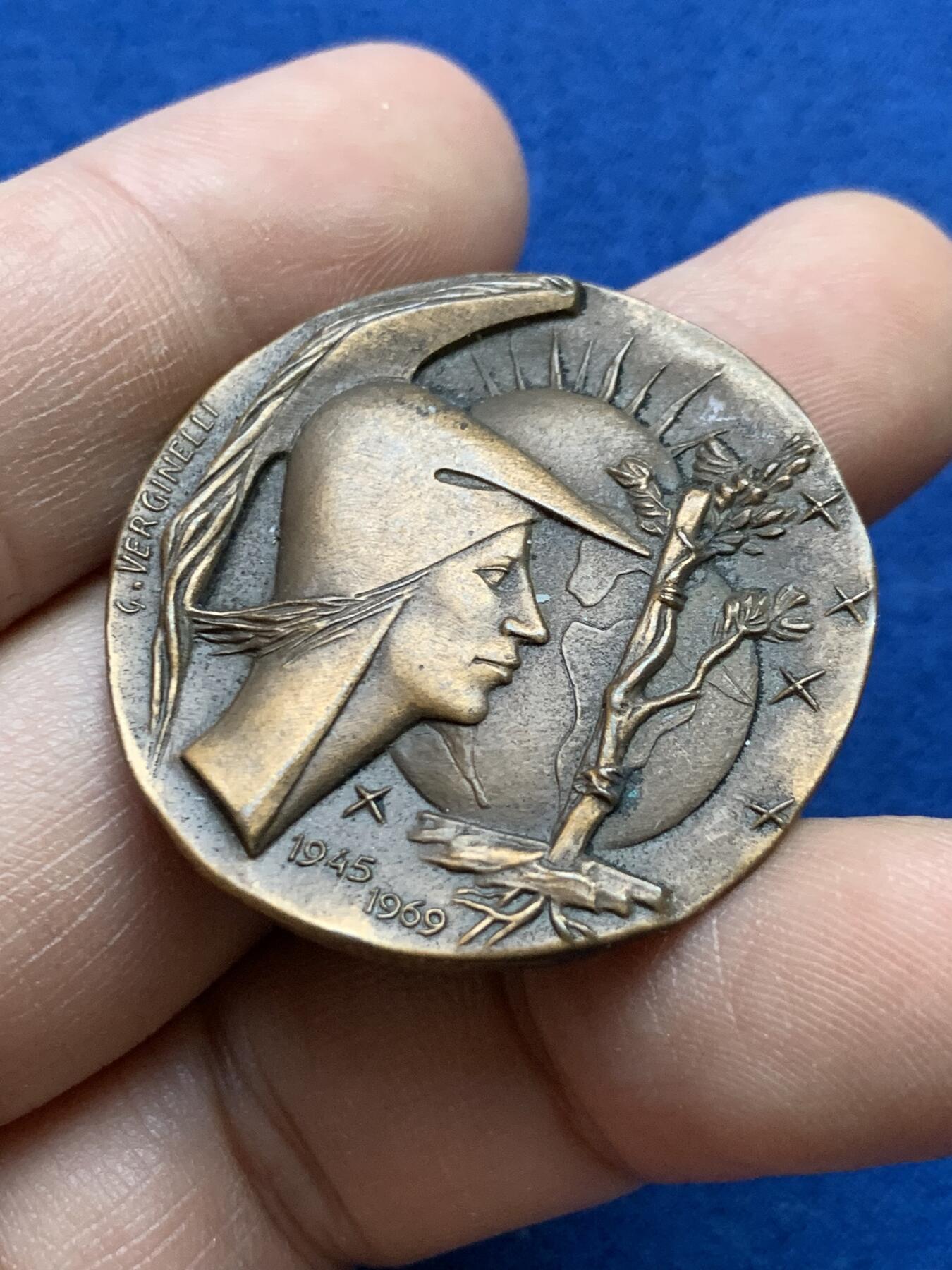 《竞宝斋》第439场 周日，周一，周二 3场连拍 （全场包邮） 意大利那不勒斯地区医学纪念章 17克 39.7mm