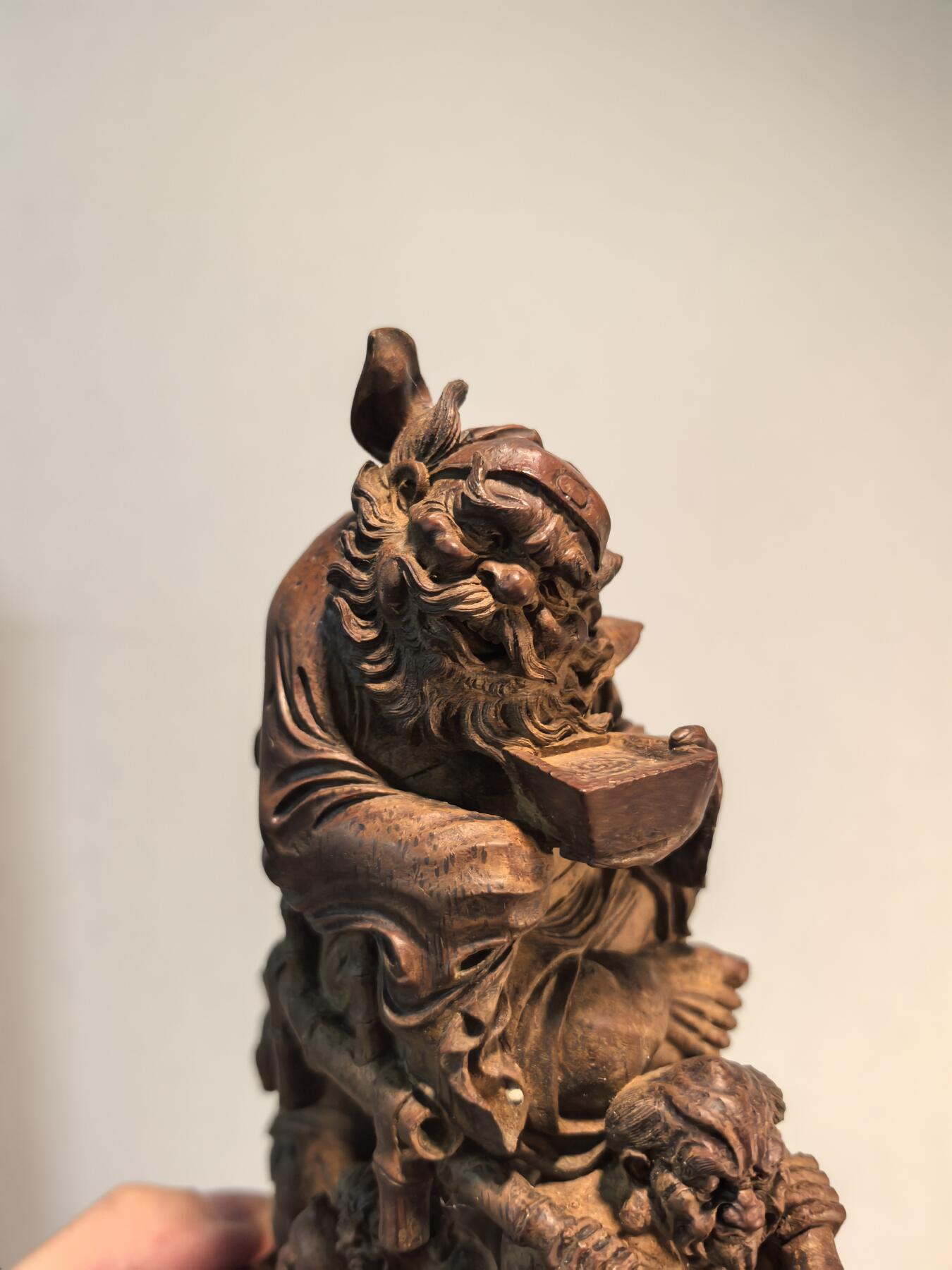 兰馨堂古玩杂项专场 老竹雕名家制钟馗醉酒小鬼抬轿摆件老红木座 