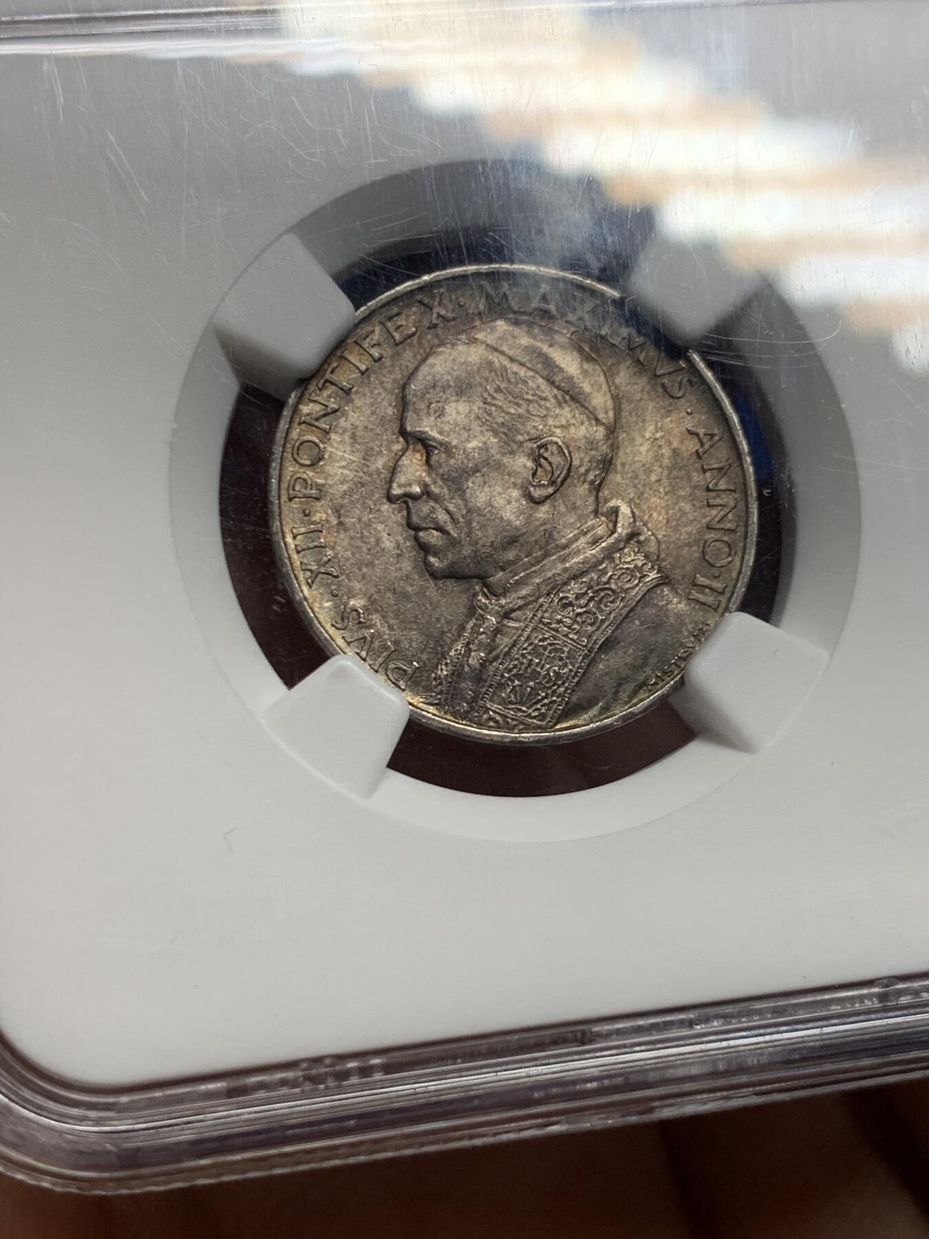 《竞宝斋》第439场 周日，周一，周二 3场连拍 （全场包邮） NGC MS63 教皇国梵蒂冈1940庇护十二世5里拉银币