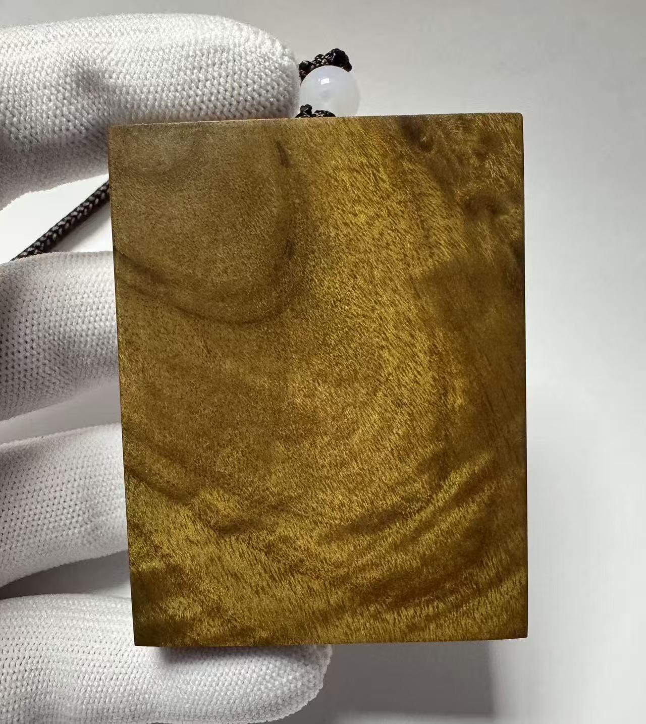 零元拍：L002 金丝楠牌子，香喷喷的小金砖，金光闪闪，4.7×6.1×1.4CM