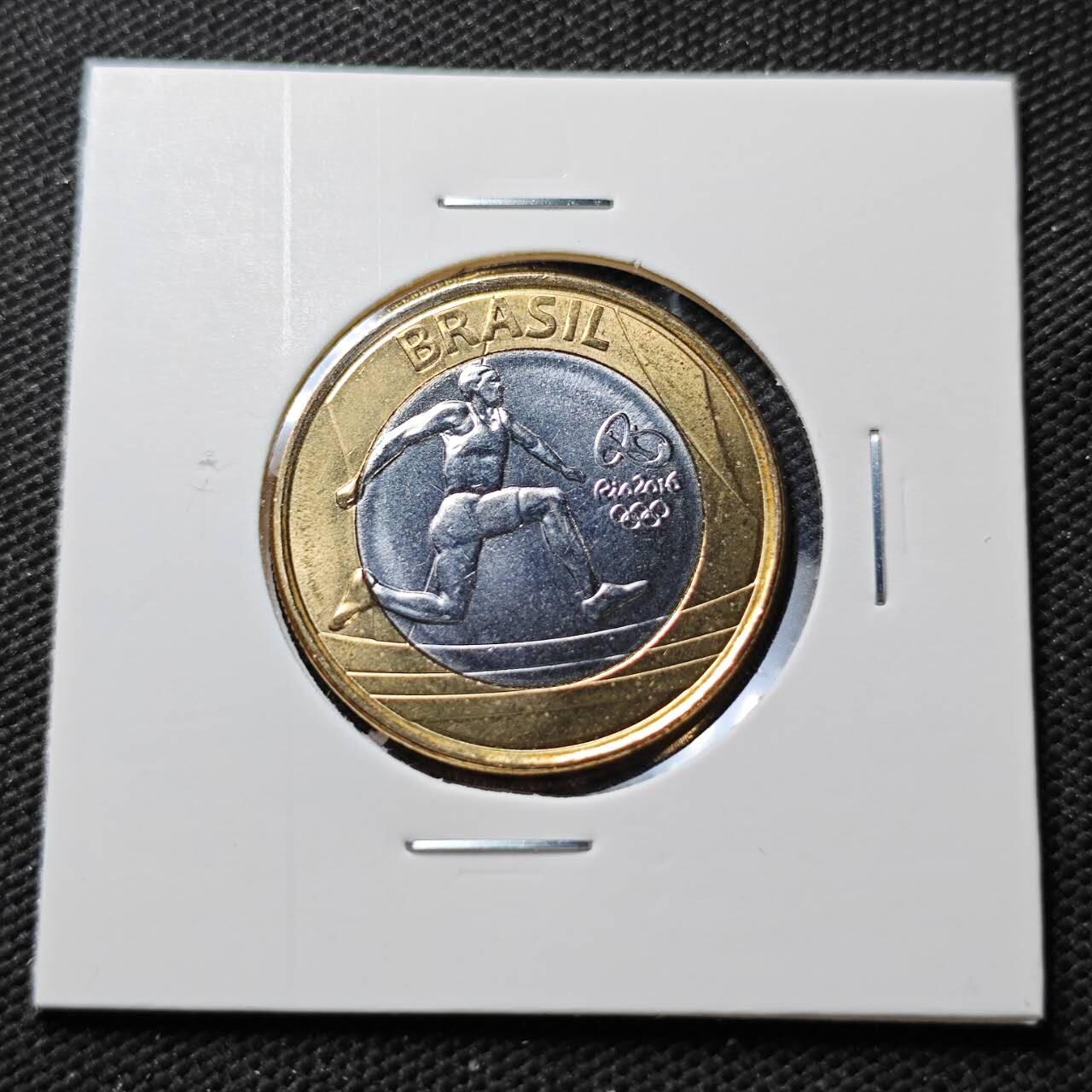 KK钱币收藏小铺  第372场  2月预留时间 周末发货  巴西1瑞尔双色币纪念币 好品