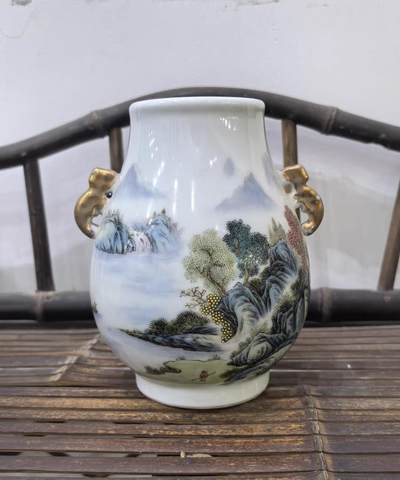 567景德镇老粉彩山水双耳尊 1979年出品 