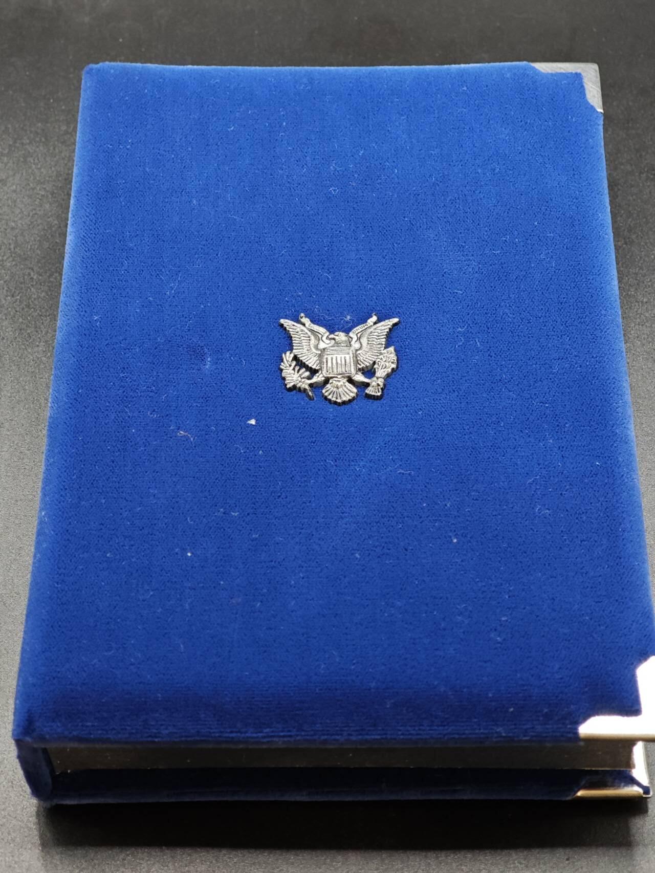 【淘币小摊】实时拍第七百九十九拍   银币套币场   满百包邮可预留二周 每周一统一发货   美国1993年精制套币含麦迪逊银币一对 银币重39.2克900银 银价407