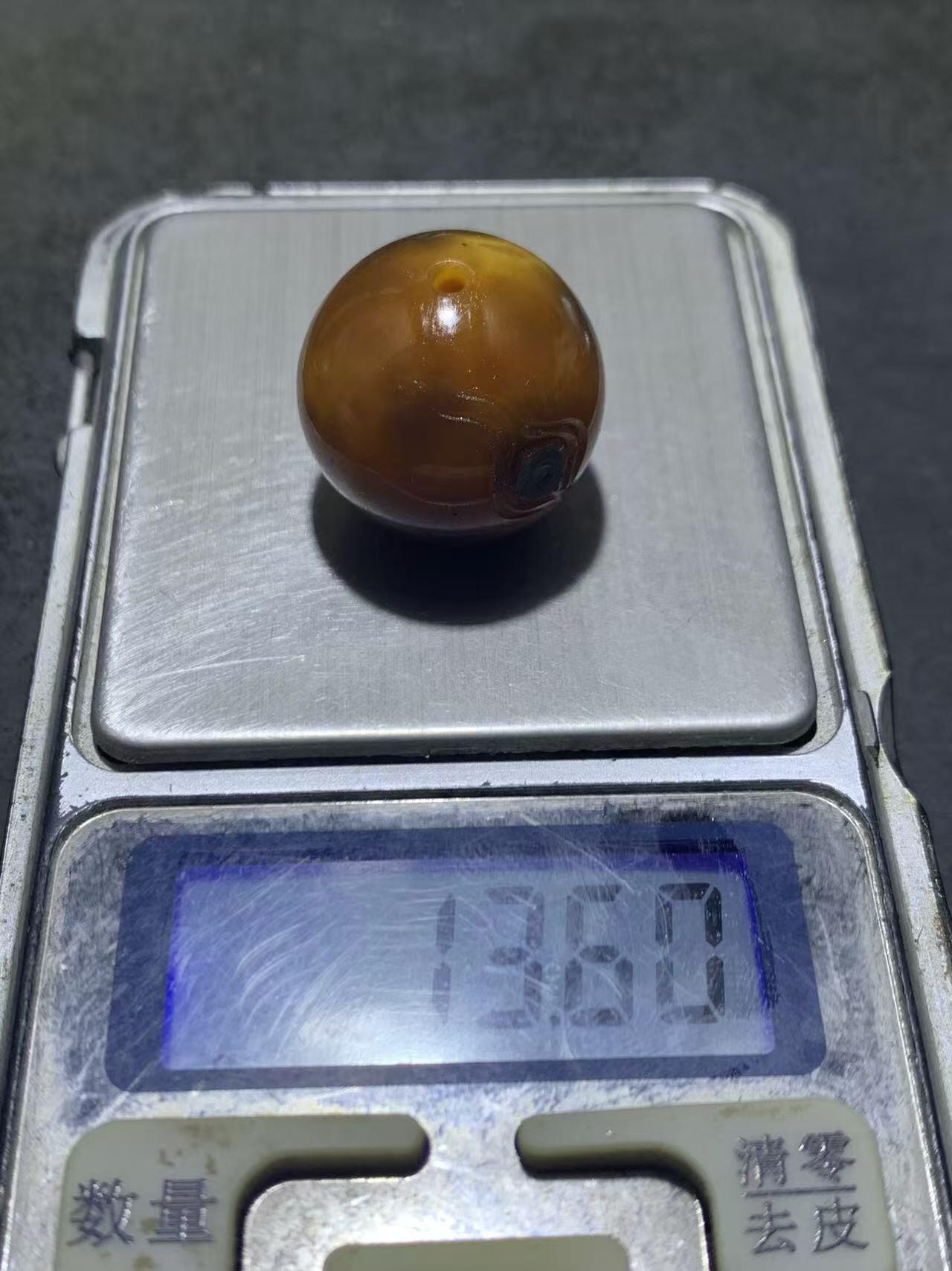 精美冻料原皮战国红玛瑙雕刻天眼图案圆珠一个