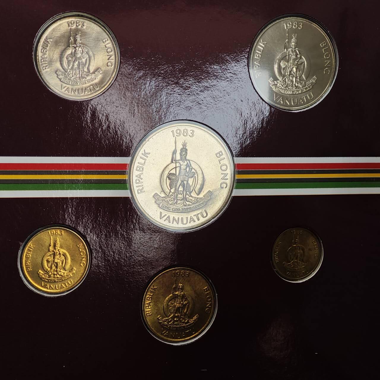 【淘币小摊】实时拍第七百九十九拍   银币套币场   满百包邮可预留二周 每周一统一发货   瓦努阿图1983年套币