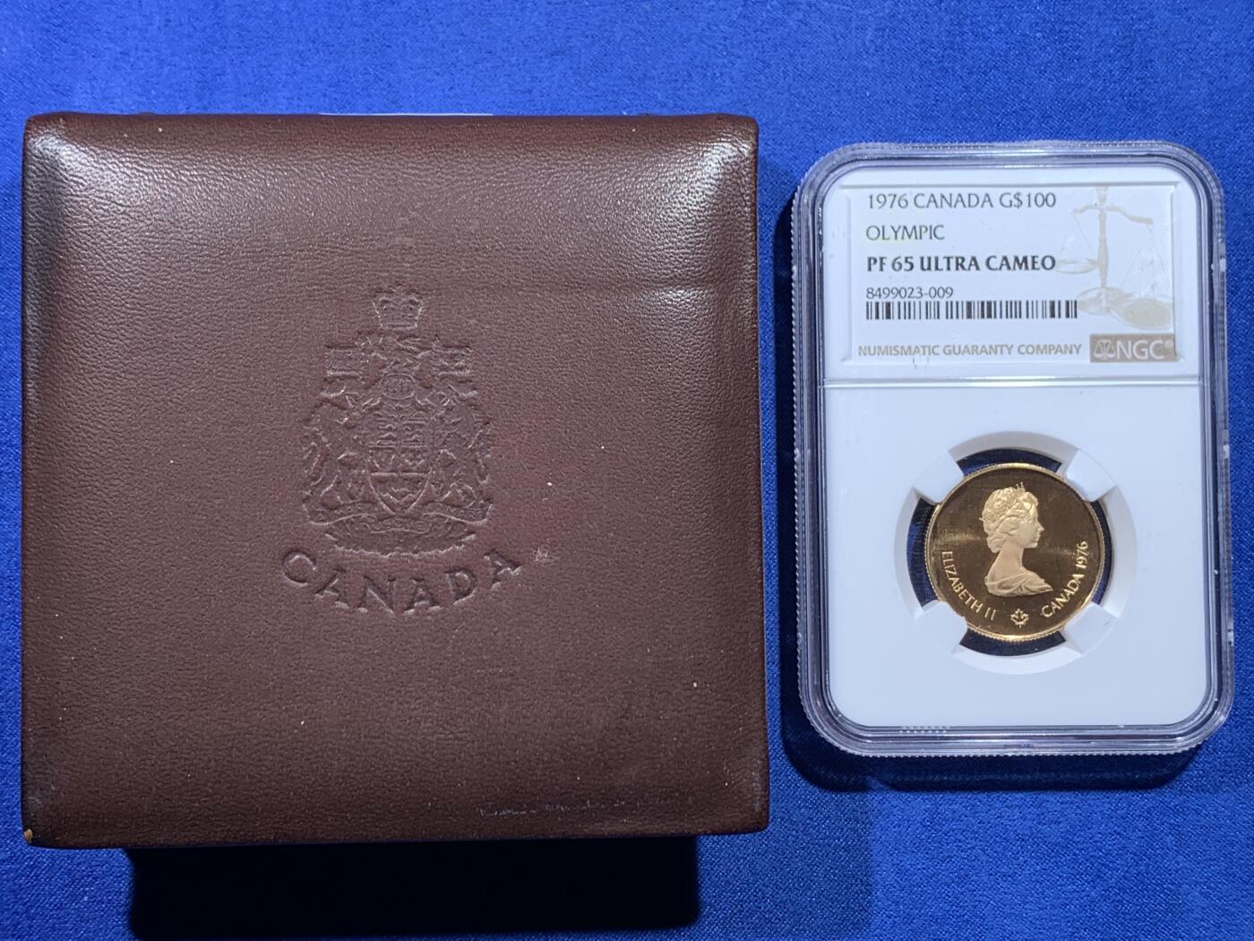 《竞宝斋》第439场 周日，周一，周二 3场连拍 （全场包邮） NGC PF65UC 原光加拿大1976年100元精制金币，真皮原盒带证书齐全，917金  约17g，金价再度上涨，原汁原味品相味道一流。
