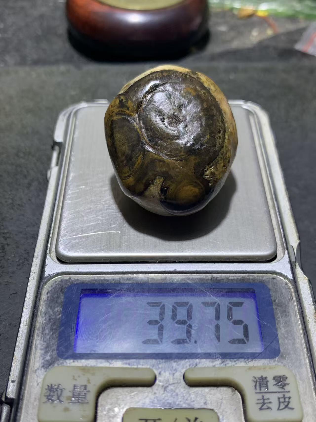 精美冰飘战国红玛瑙随形天眼原石吊坠一个