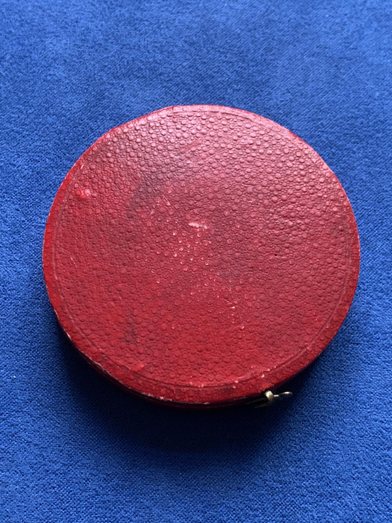 《竞宝斋》第439场 周日，周一，周二 3场连拍 （全场包邮） 法国反酗酒协会纪念铜章 63.2克 51mm 丰饶角铜标 带盒