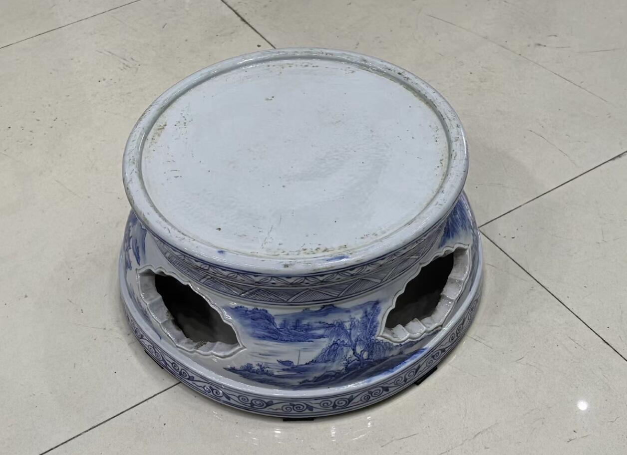 兰馨堂瓷器专场 民国至创汇大尺寸青花花瓶座摆件 