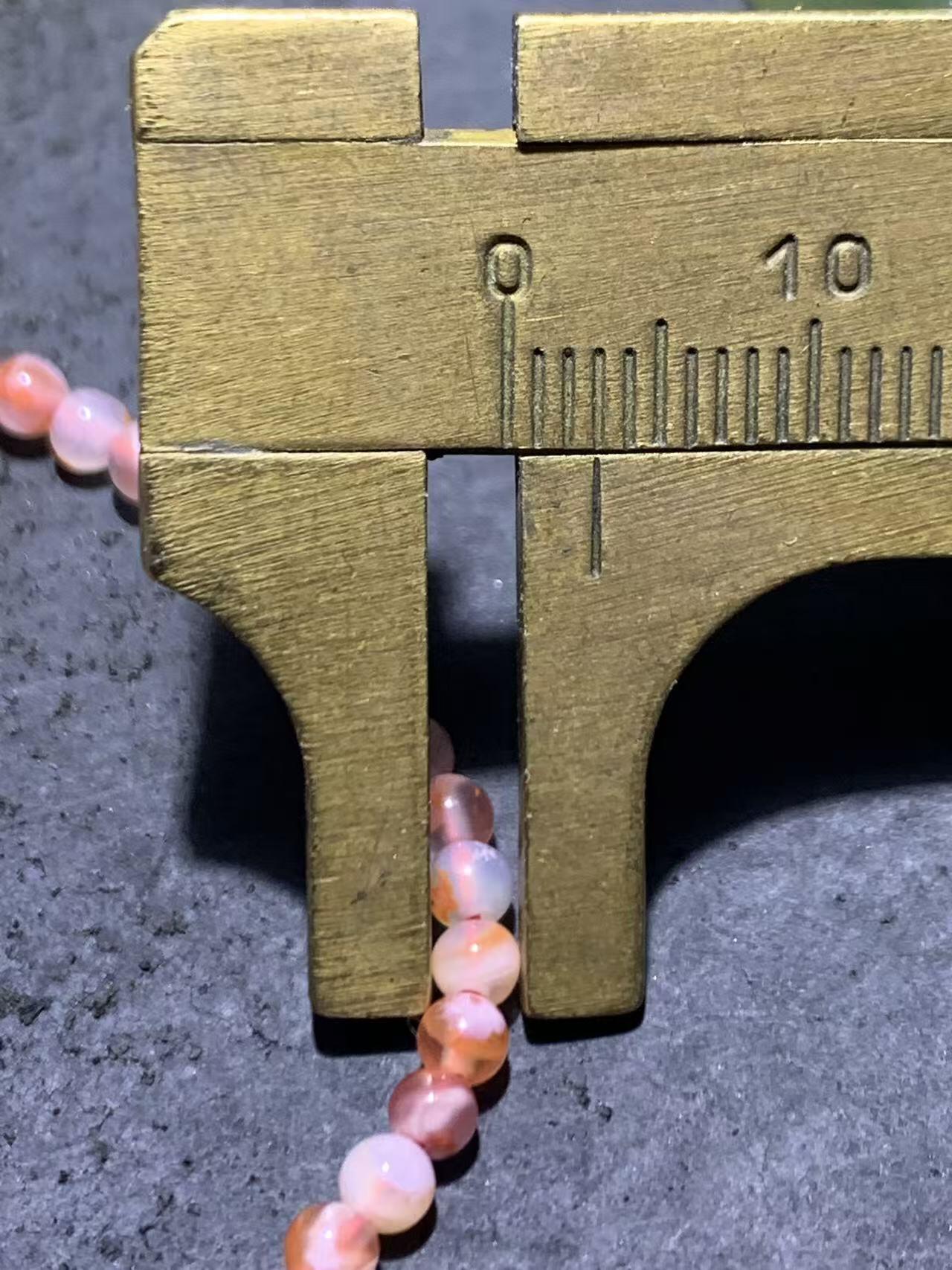 川料荔枝冻飘红南红玛瑙多圈小米珠手串一条，