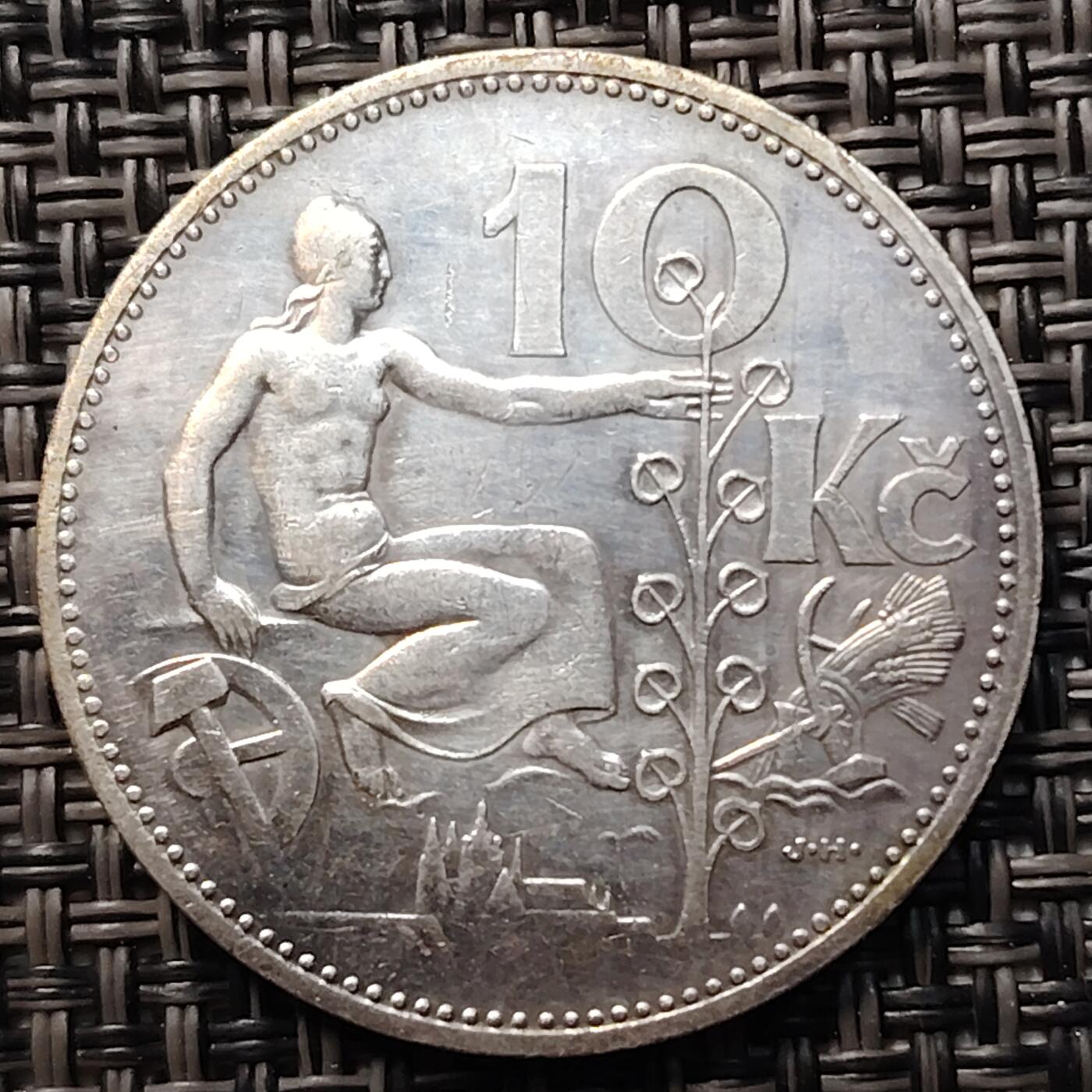 布加迪🐬～世界钱币(上海)🌾第 261 期 /  各国套币和散币 捷克斯洛伐克1930年10克朗银币(种柠檬树的女人)30mm 10g