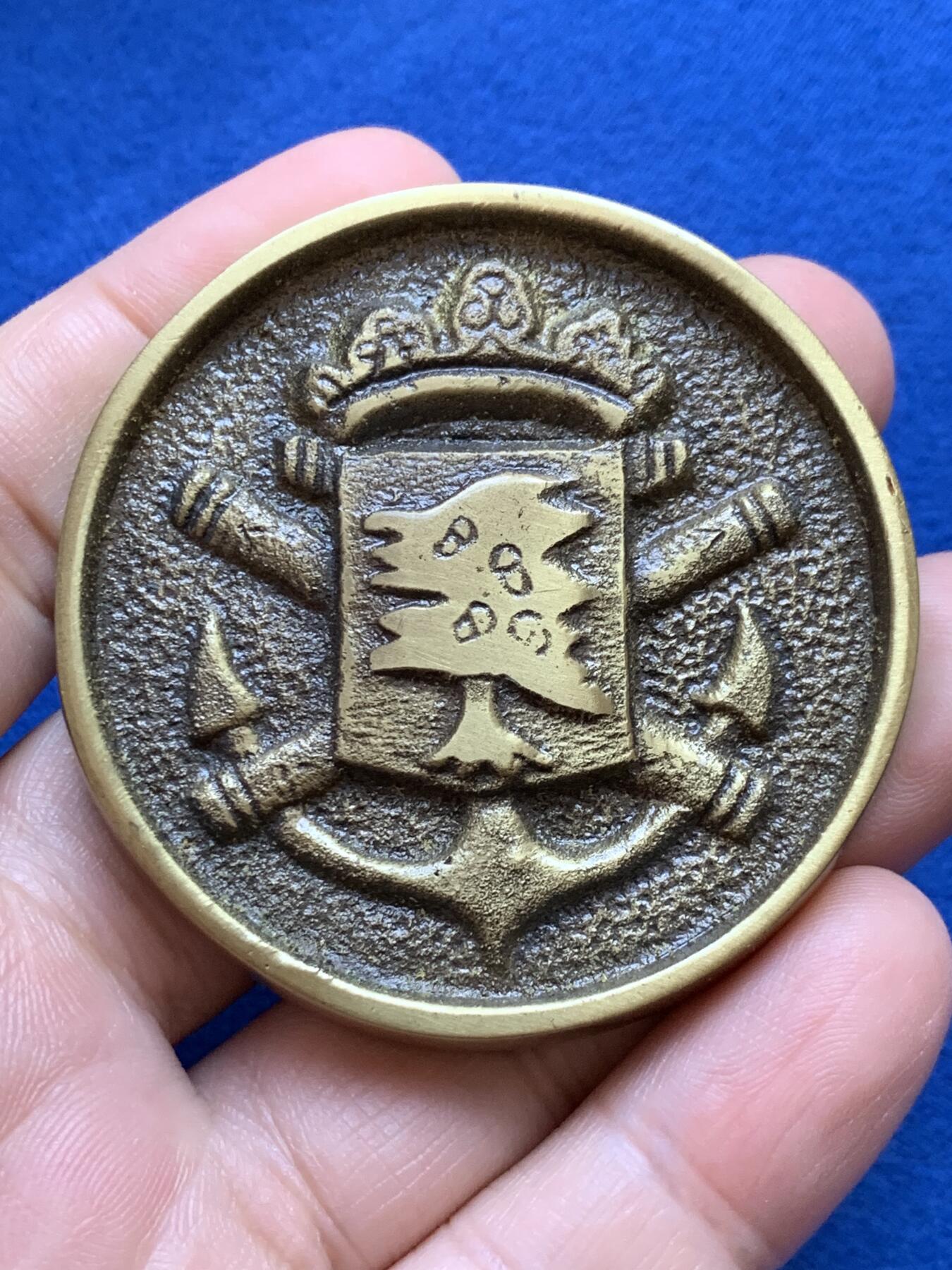 《竞宝斋》第439场 周日，周一，周二 3场连拍 （全场包邮） 法国安德尔-卢瓦尔省雷诺城堡市大铜章 直径55.3mm 重量96g