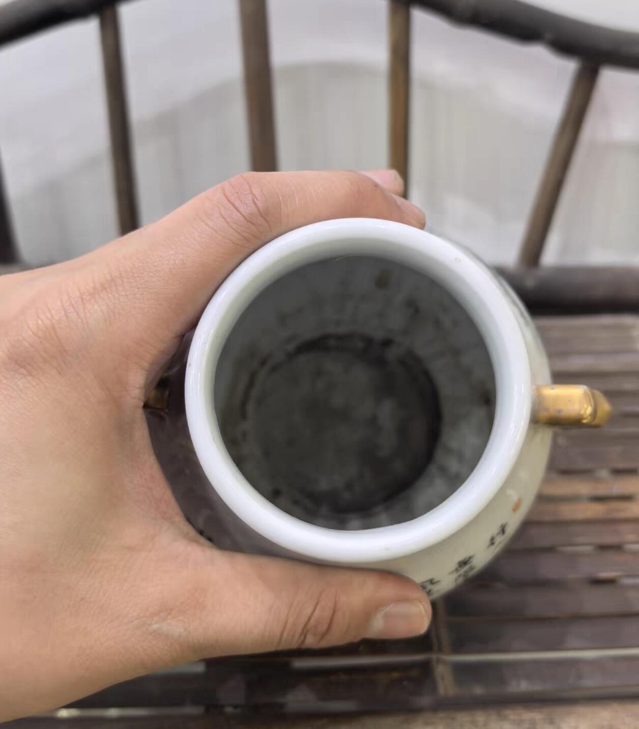 兰馨堂瓷器专场 567景德镇老粉彩山水双耳尊 1979年出品 