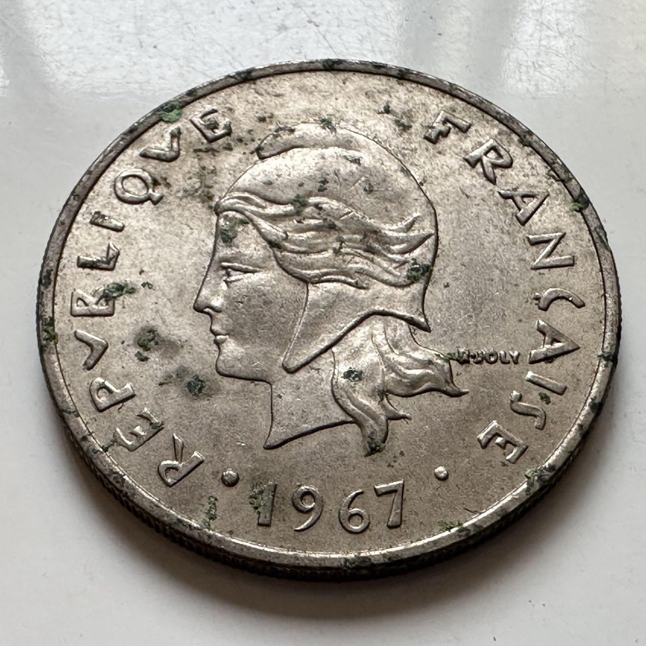 🌹外币初藏🌹🐯2025年第129场  每周二四六晚8️⃣点 接代拍 玻利尼西亚1967年20法郎 首年