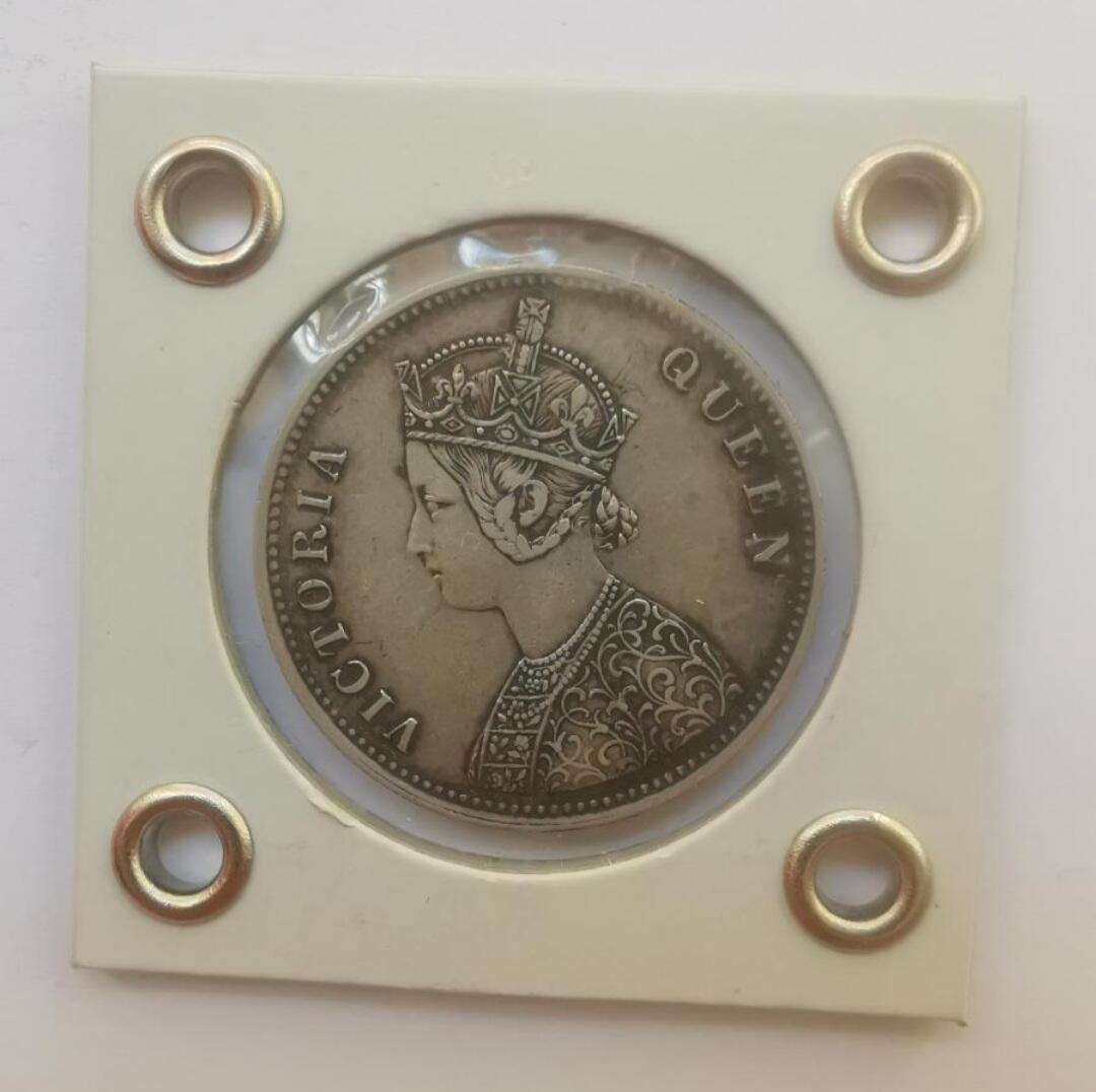 世界各国银币章专场（第24场） 首版1862年英属印度维多利亚女王1卢比银币美品