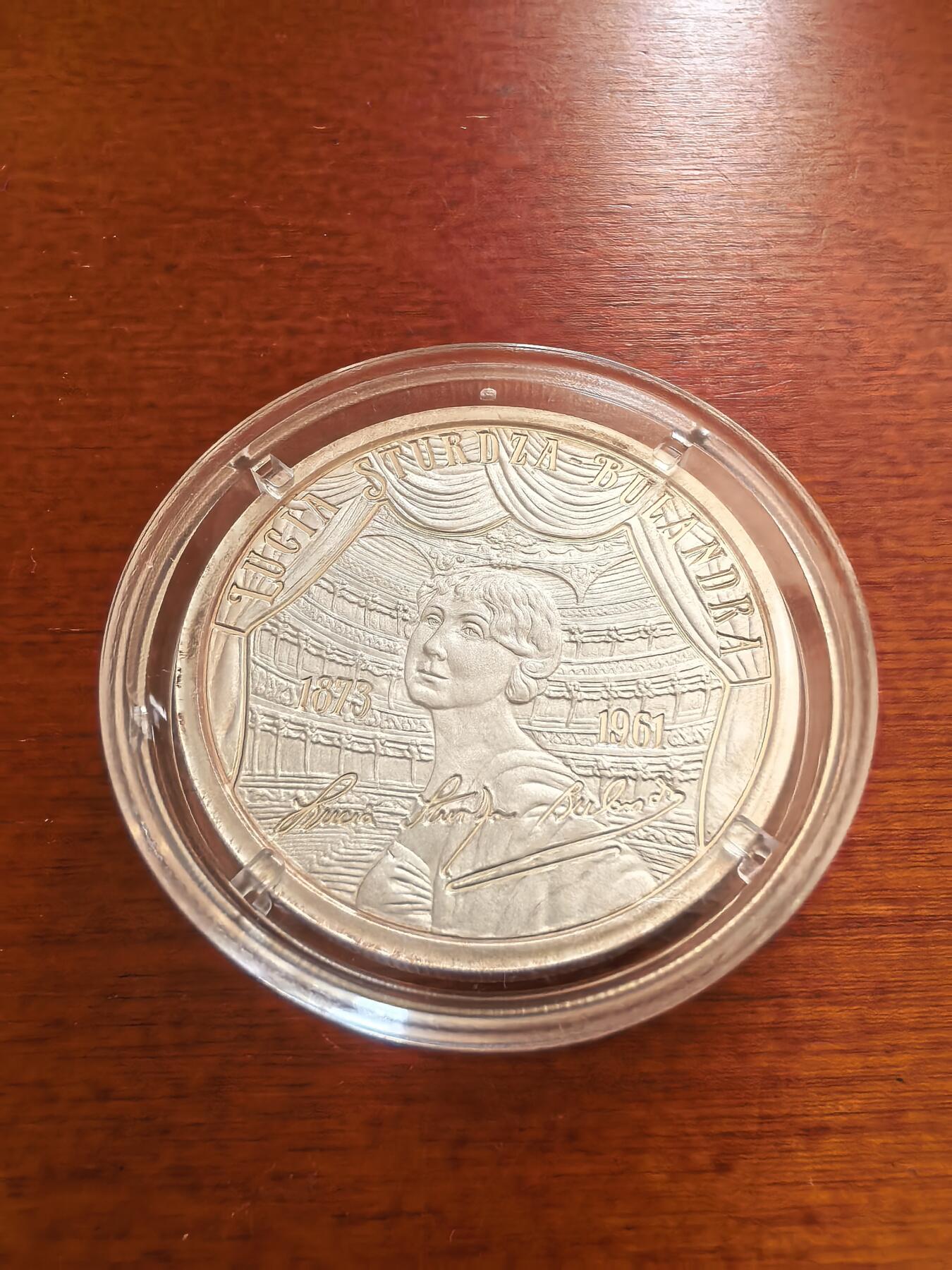 长老汇蛇年精选第七十四场拍卖 2013罗马尼亚歌唱家斯蒂尔扎·布兰德拉10列精制银币，500枚，带原册，少见价高品种