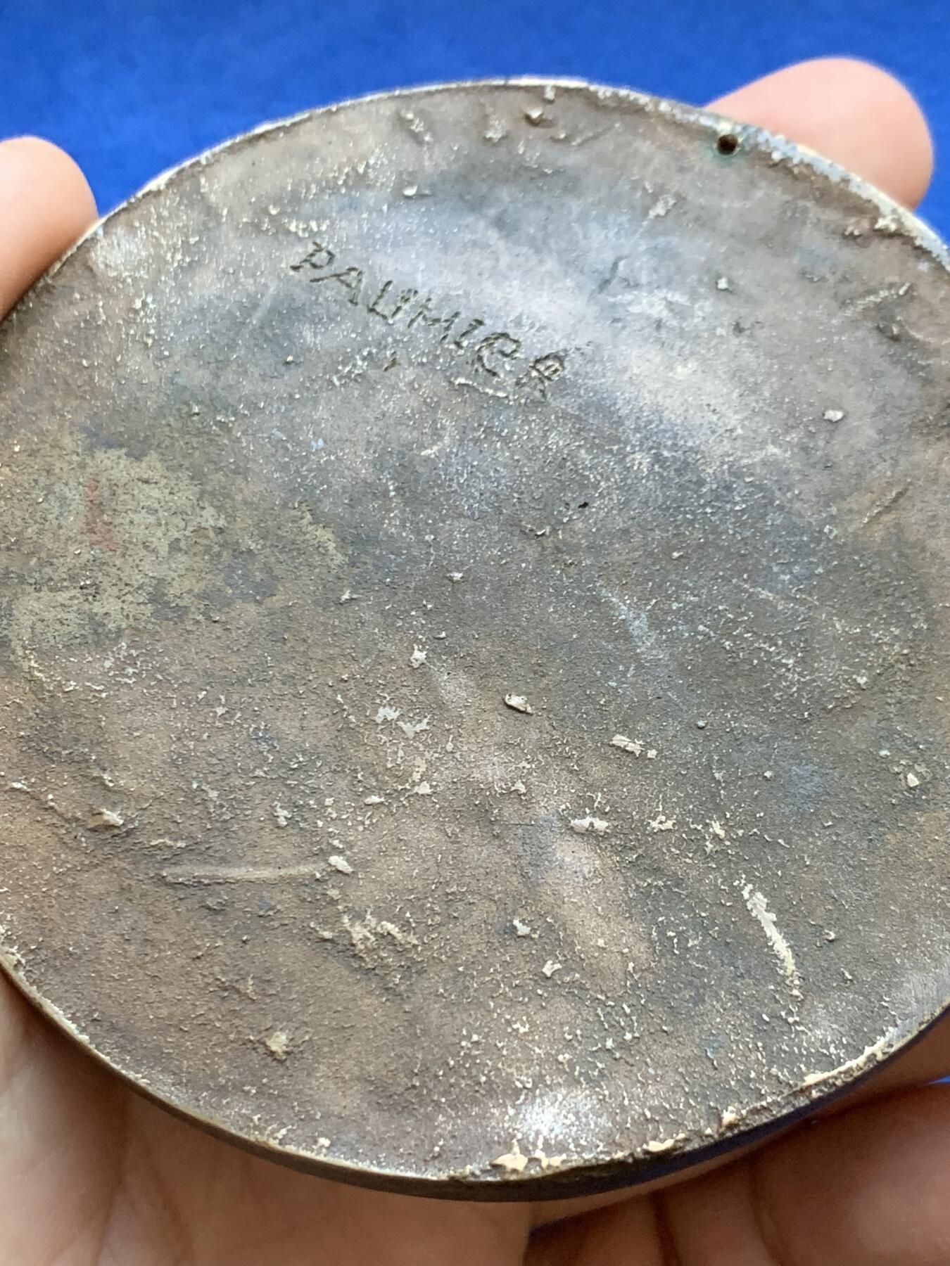 《竞宝斋》第439场 周日，周一，周二 3场连拍 （全场包邮） 国王驾临巴黎纪念单面大铜章 高浮雕 119.7克 84.2mm 十二点处有打孔 细节见图