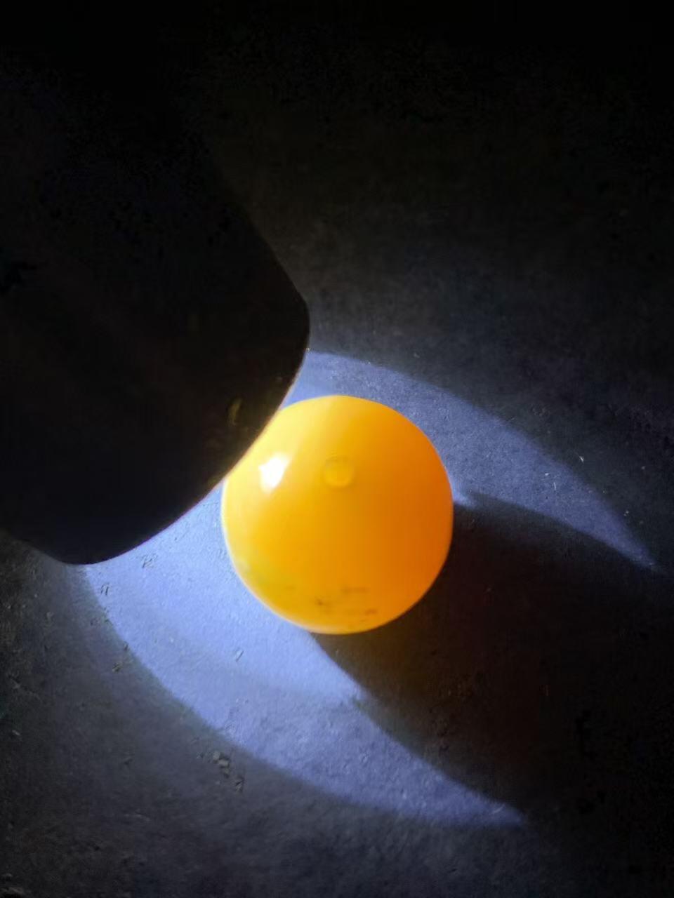 高玉化缅甸黄玉通货老形桶珠一颗！