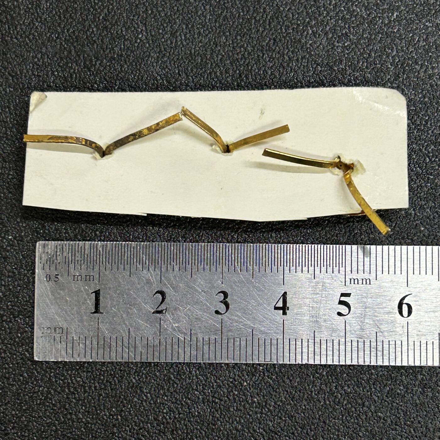 西秦中古拍卖第六十六期 泰国50年代皇家公务员肩章扣一组3枚