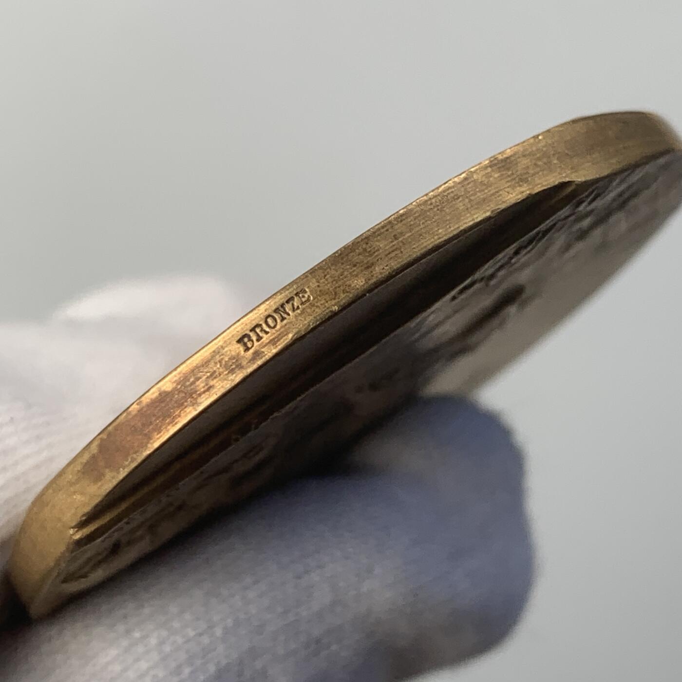 掌中浮雕-藏着的欧洲第042场 法国农业镀金铜章，44mm，40g