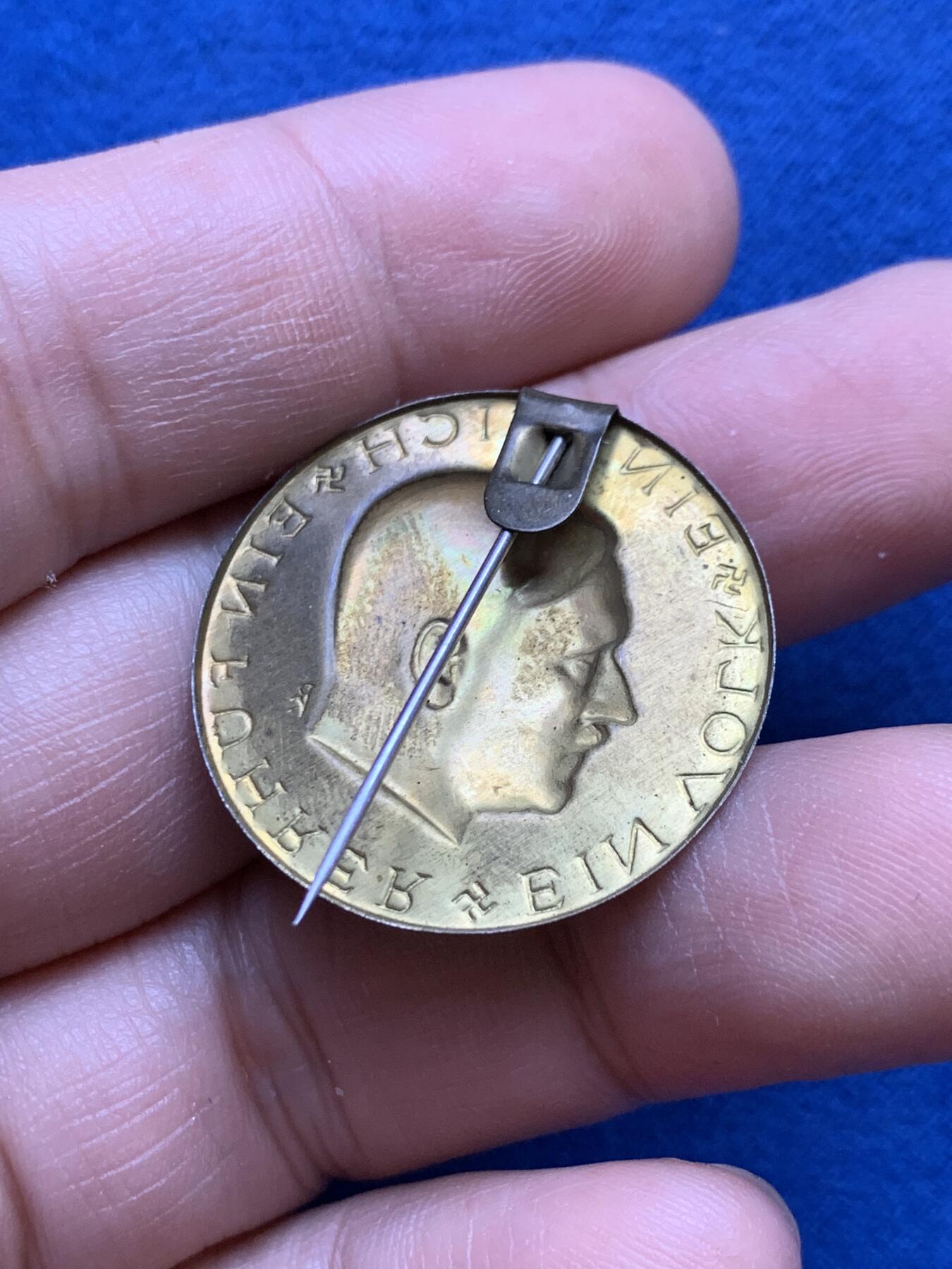 《竞宝斋》第439场 周日，周一，周二 3场连拍 （全场包邮） 德国小胡子胸针，当心扎手，1.25克，28mm