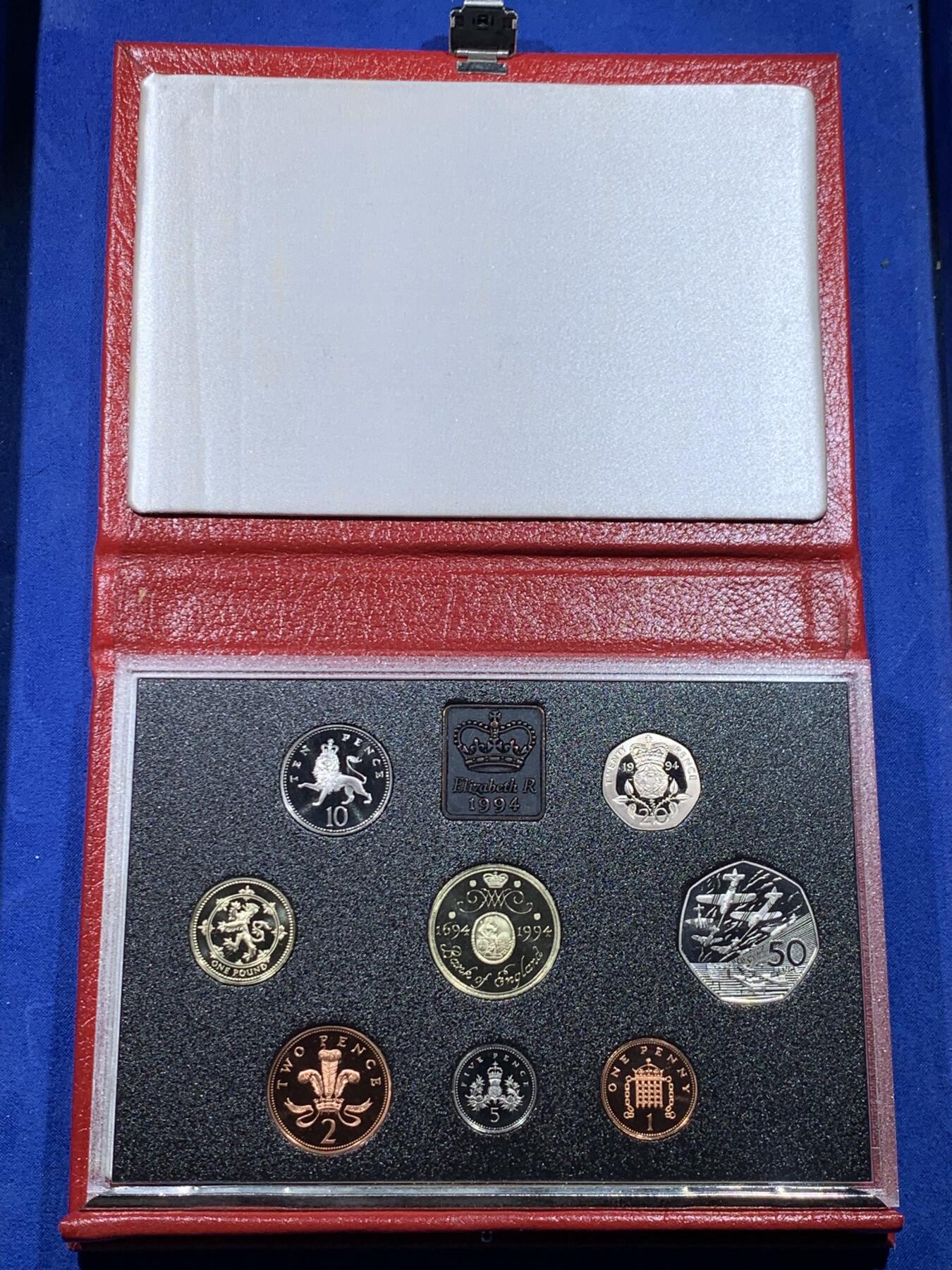 《竞宝斋》第439场 周日，周一，周二 3场连拍 （全场包邮） 英国硬币套装 1994年精制套装-8枚 红色高档盒