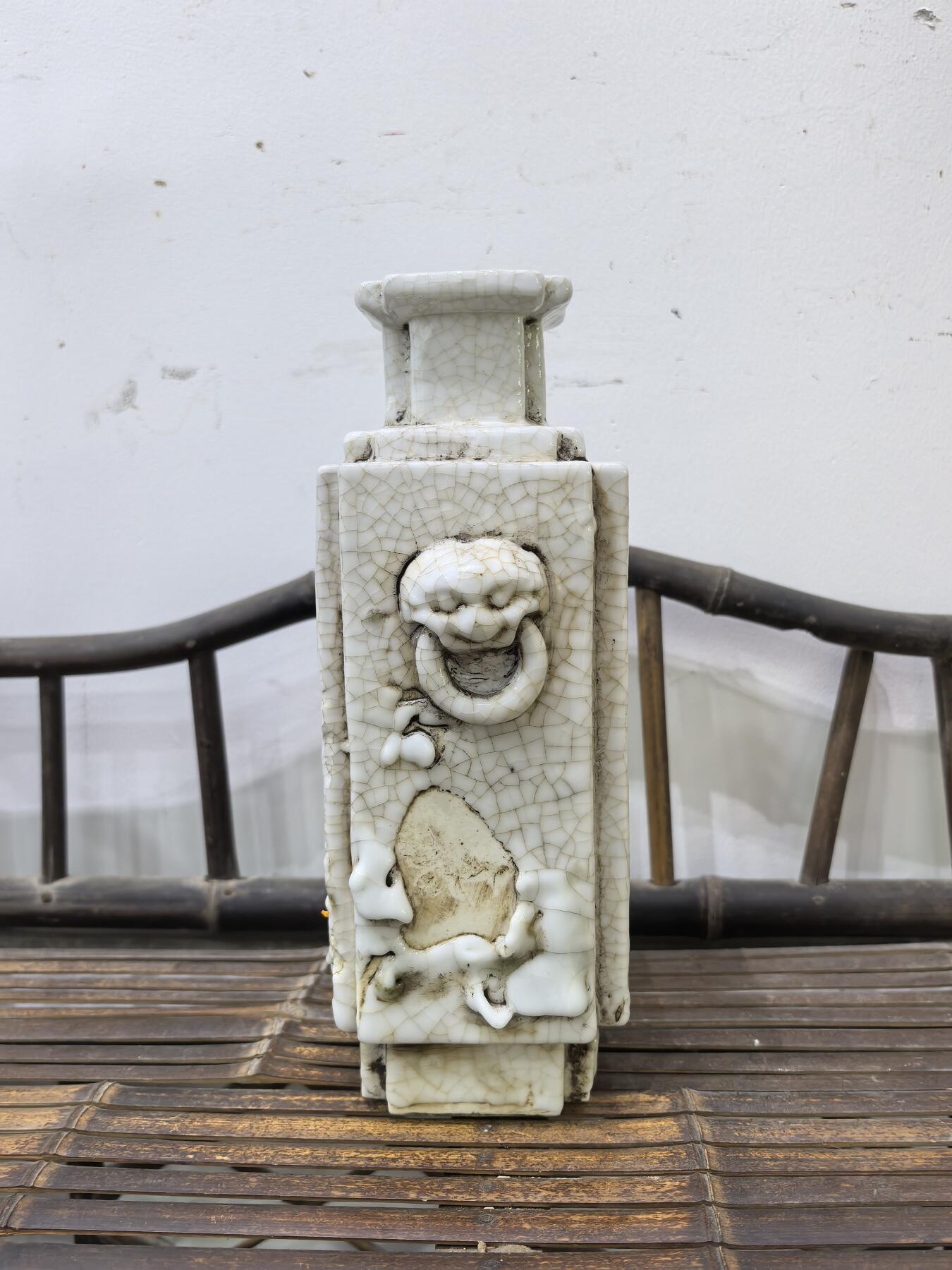 兰馨堂瓷器专场 清代哥釉开碎片瓷四方瓶