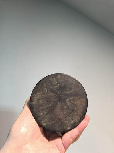 旧藏黄杨木浮雕人物笔筒 