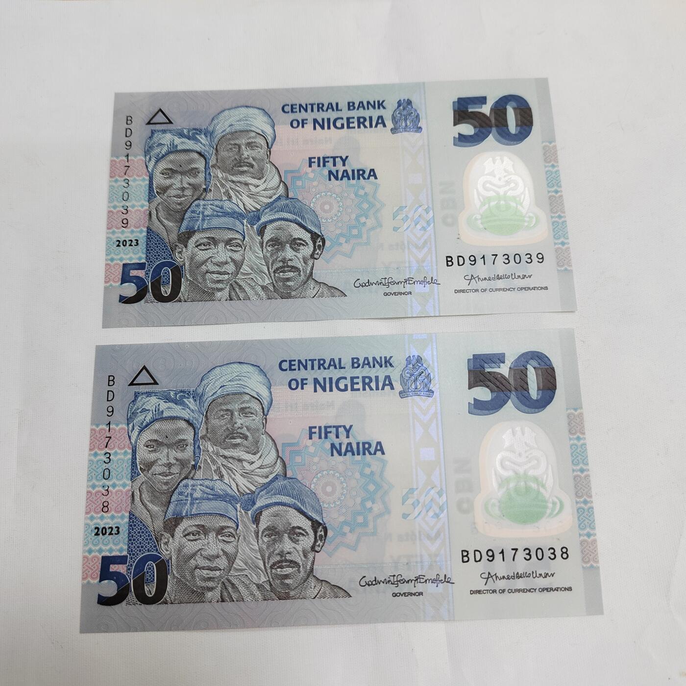 PCAI钱币19-609  纸币等钱币小专场 外币二张