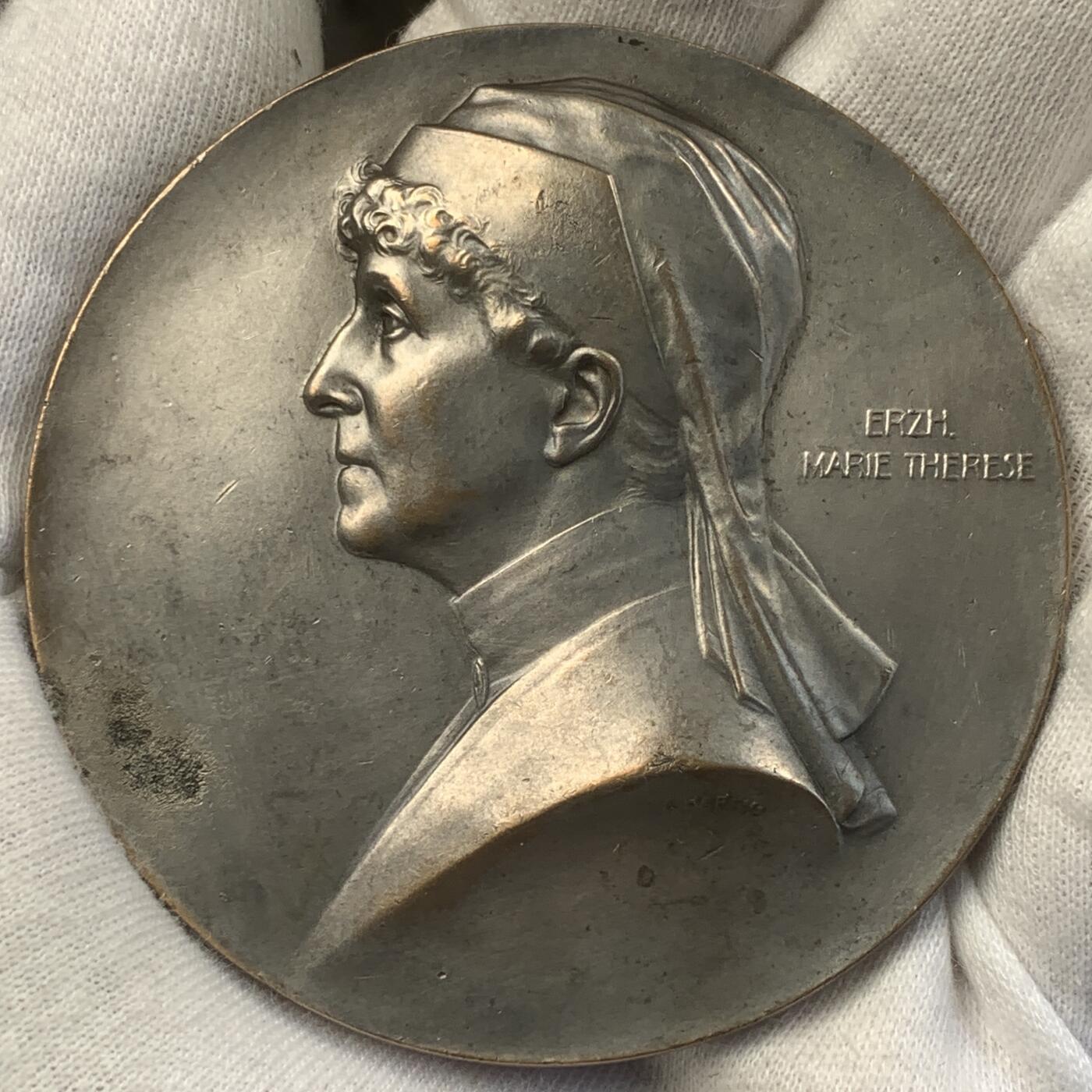 掌中浮雕-藏着的欧洲第042场 1916年奥地利玛丽·特蕾莎女伯爵镀银铜章 , 65mm