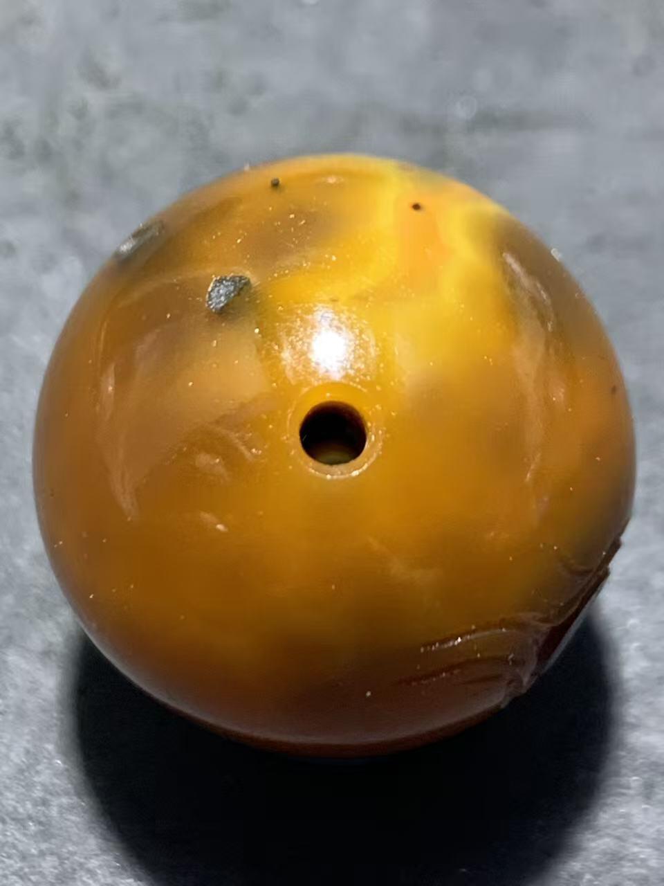 精美冻料原皮战国红玛瑙雕刻天眼图案圆珠一个